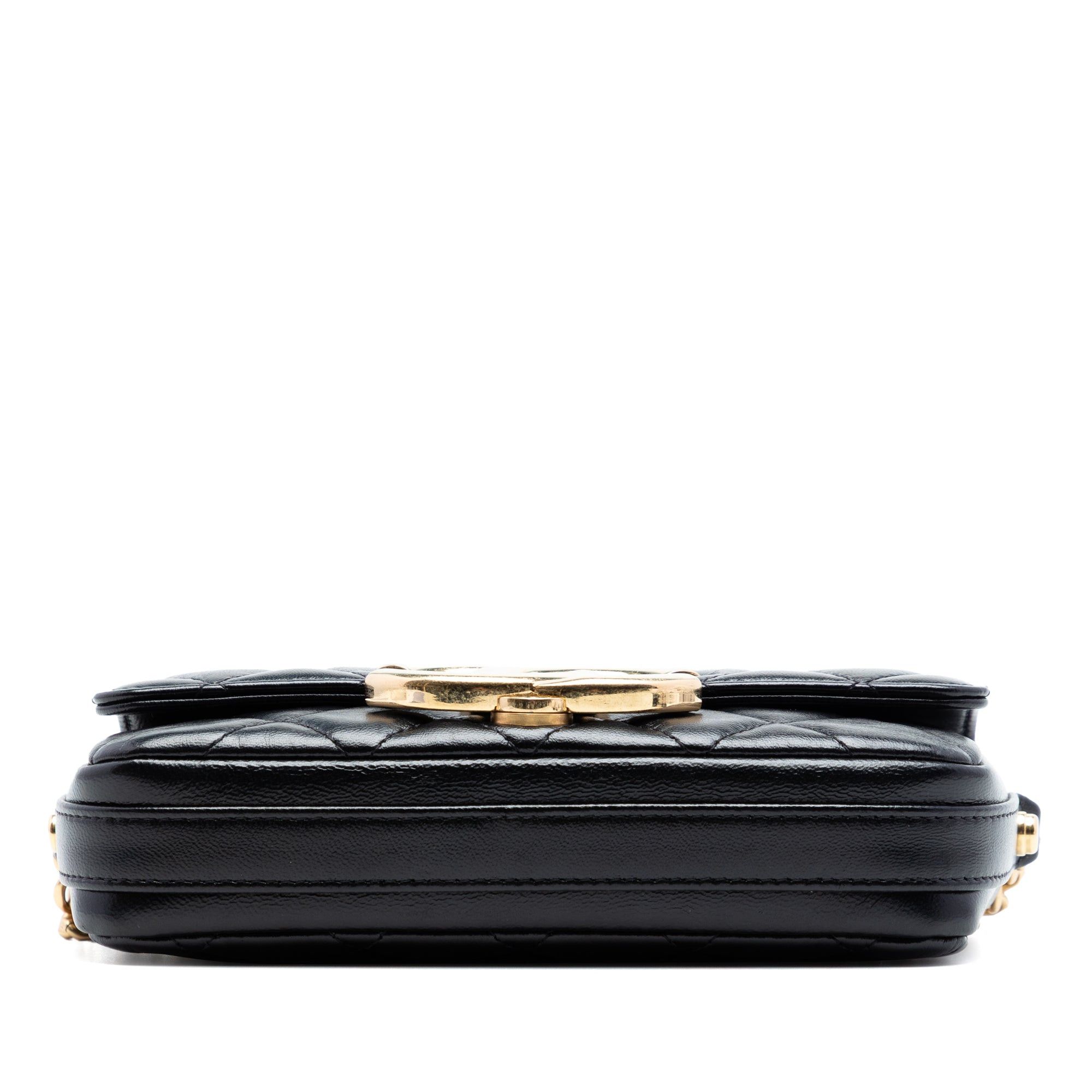 Chanel Quilted Lambskin Giant CC Flap Phone Holder with Chain Size ONE SIZE - 3 Thumbnail