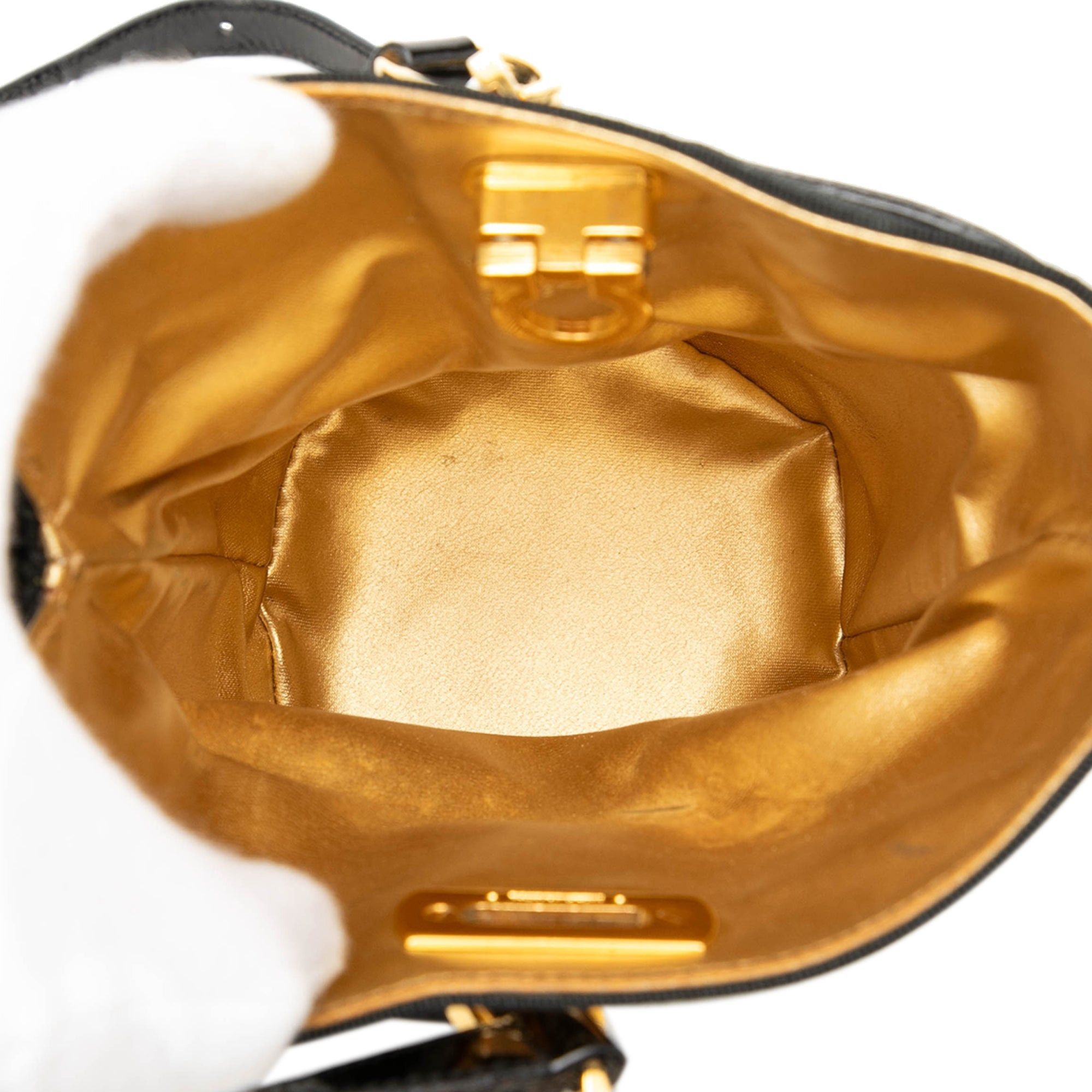 Salvatore Ferragamo Vinyl Gancini Bucket Bag Size ONE SIZE - 4 Thumbnail