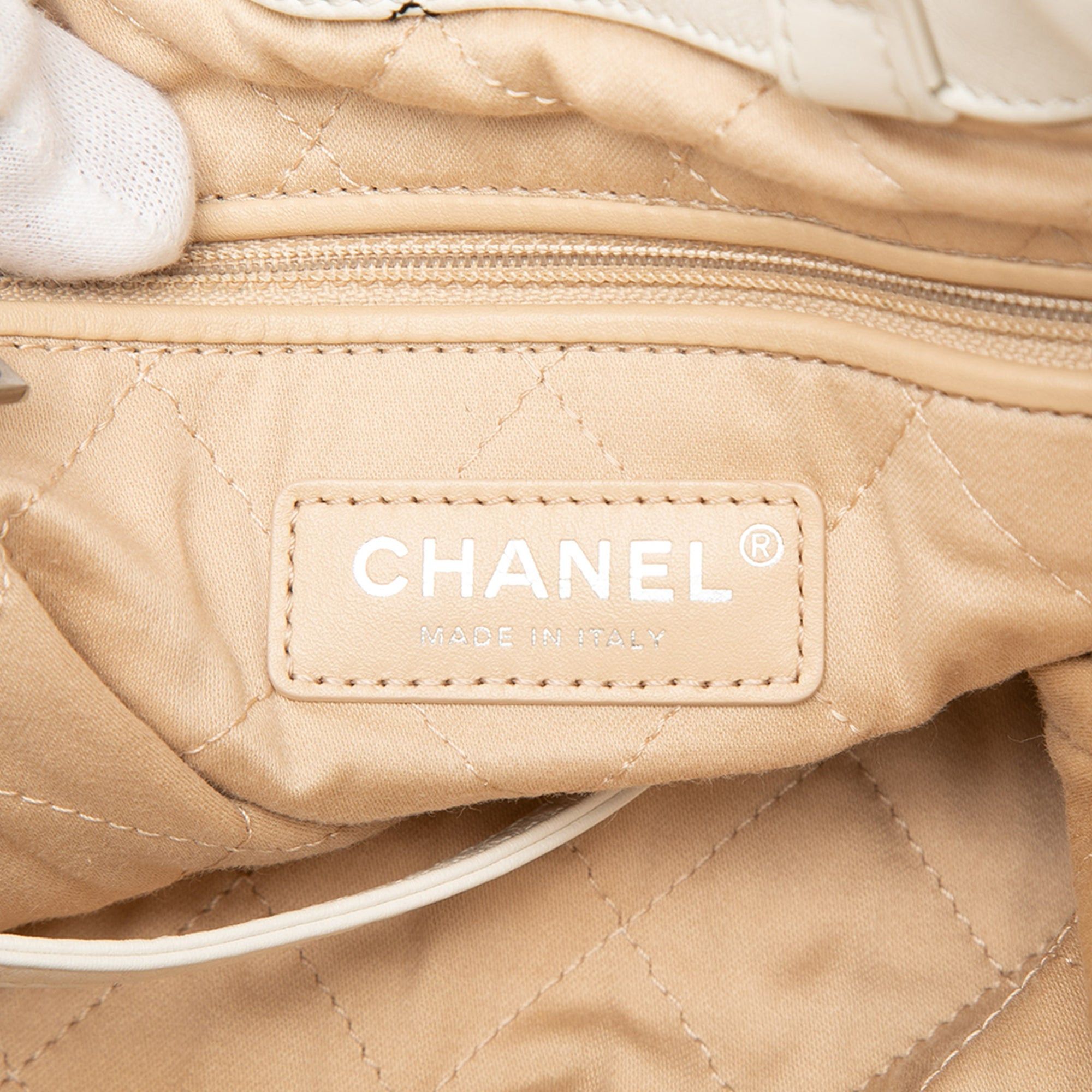 Chanel Large Quilted Shiny Calfskin 22 Backpack Size ONE SIZE - 5 Thumbnail