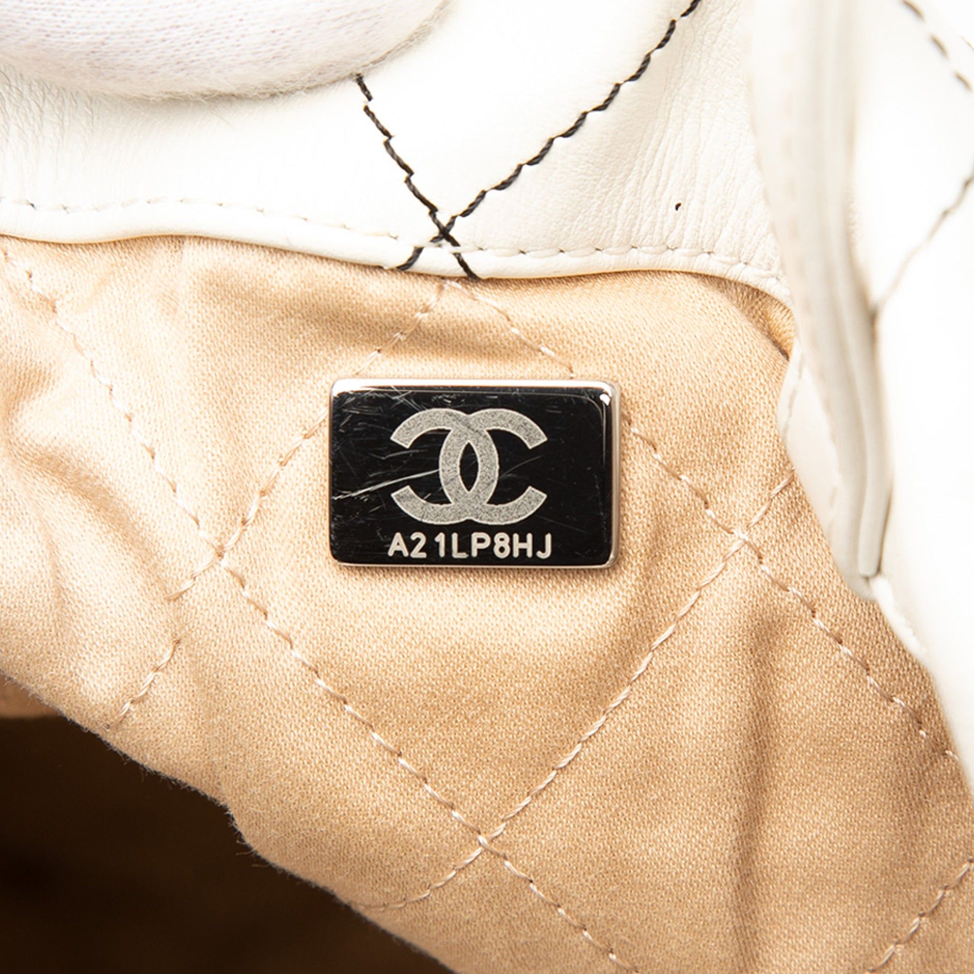 Chanel Large Quilted Shiny Calfskin 22 Backpack Size ONE SIZE - 6 Thumbnail
