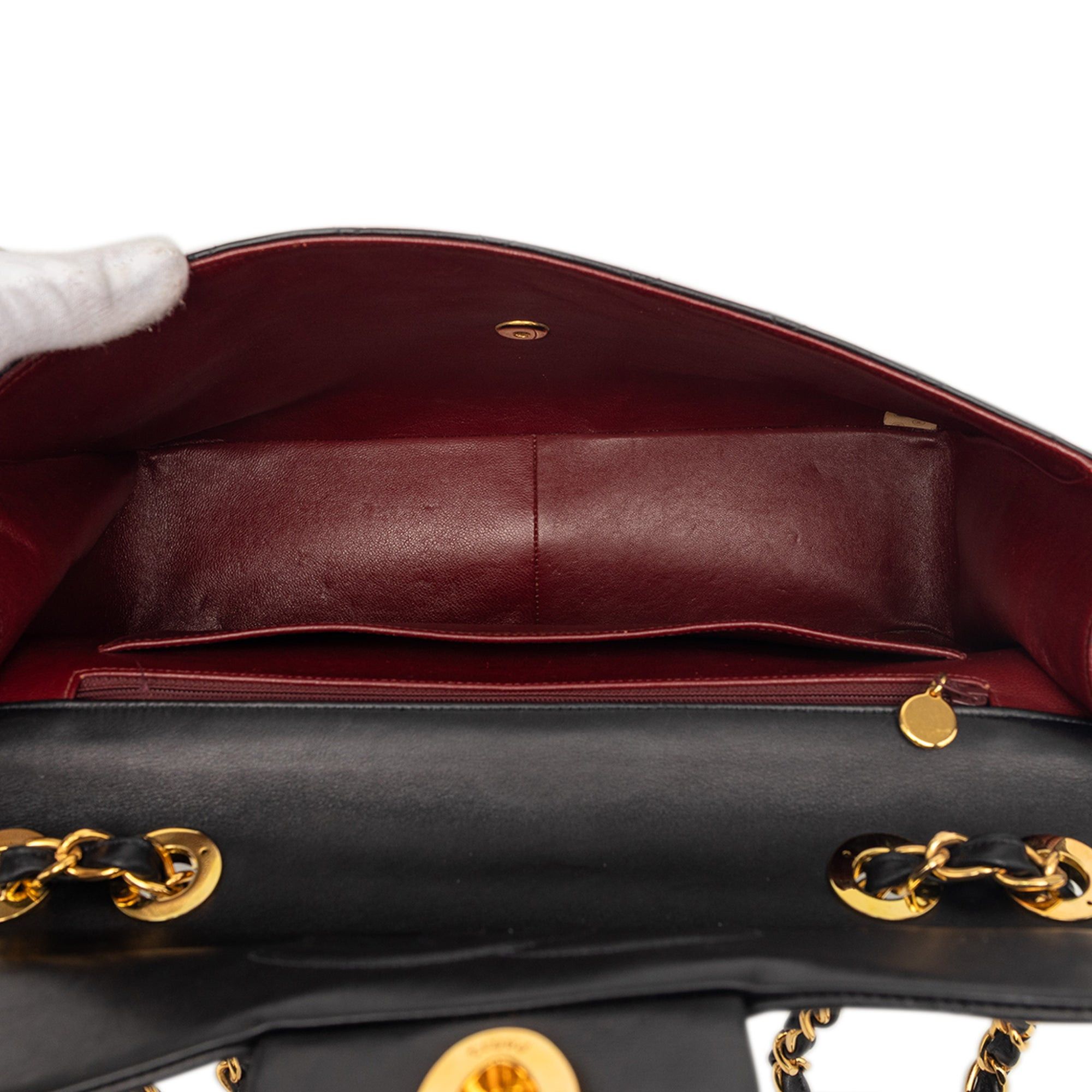 Chanel Maxi XL Classic Lambskin Single Flap Size ONE SIZE - 4 Thumbnail