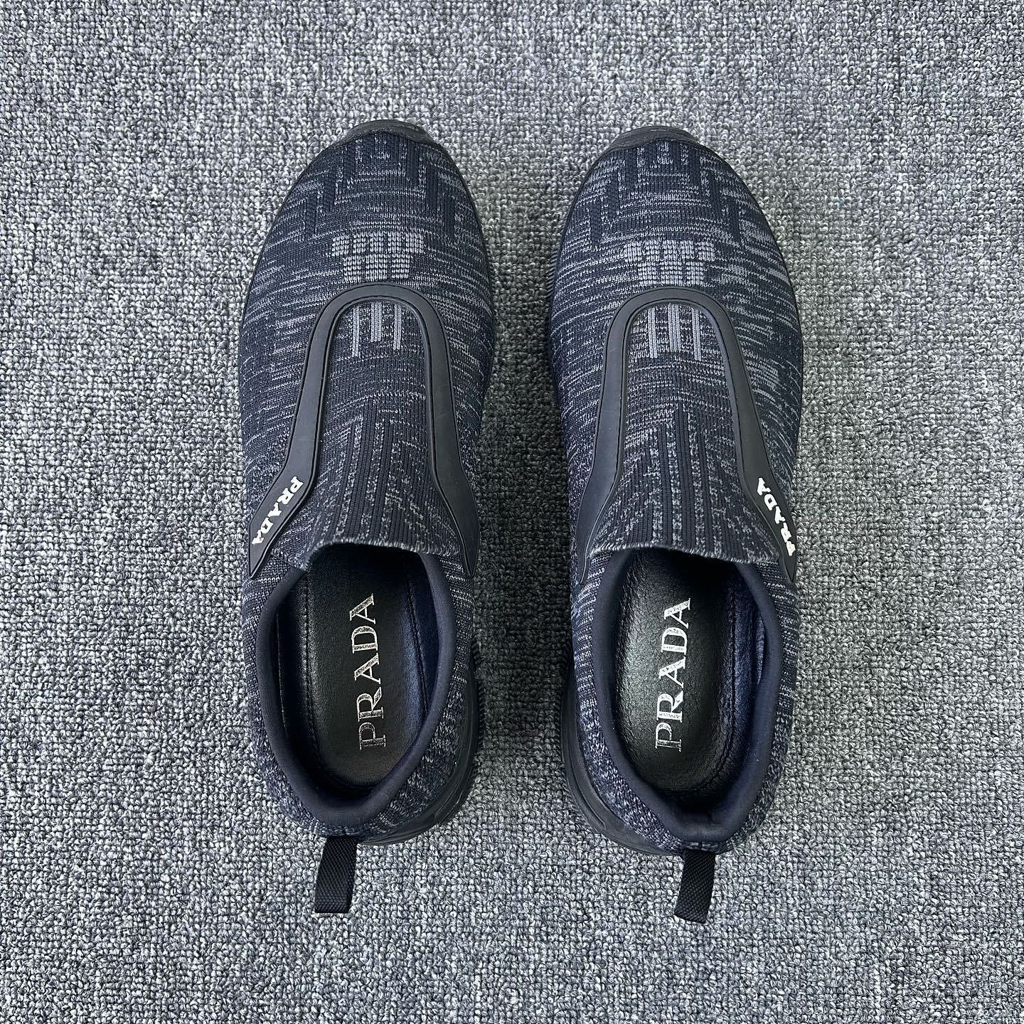 Prada Prada Logo Slip-On Sneakers US 7 Size US 7 / EU 40 - 9 Thumbnail