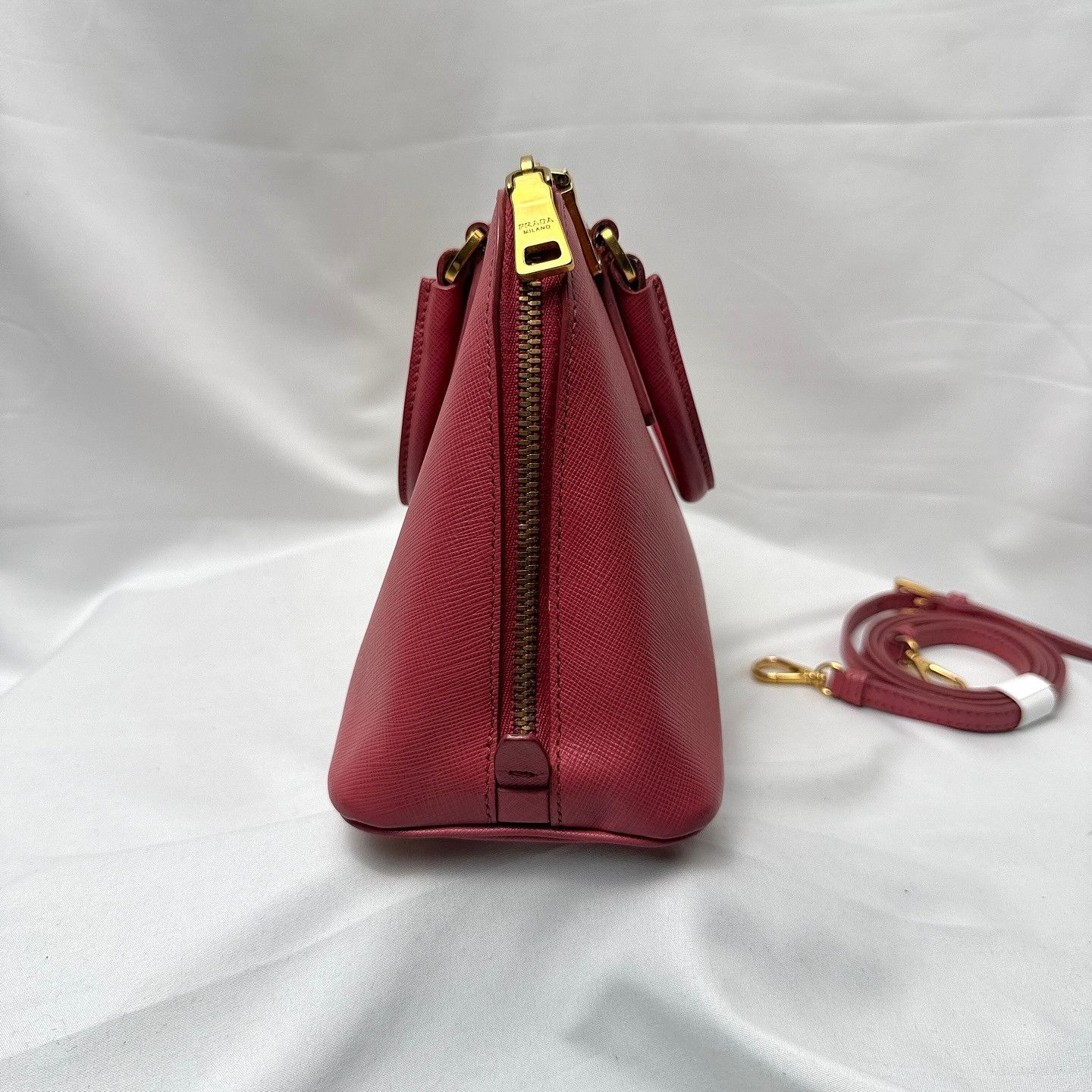 Prada Prada Pink Saffiano Handle Bag Size ONE SIZE - 4 Thumbnail