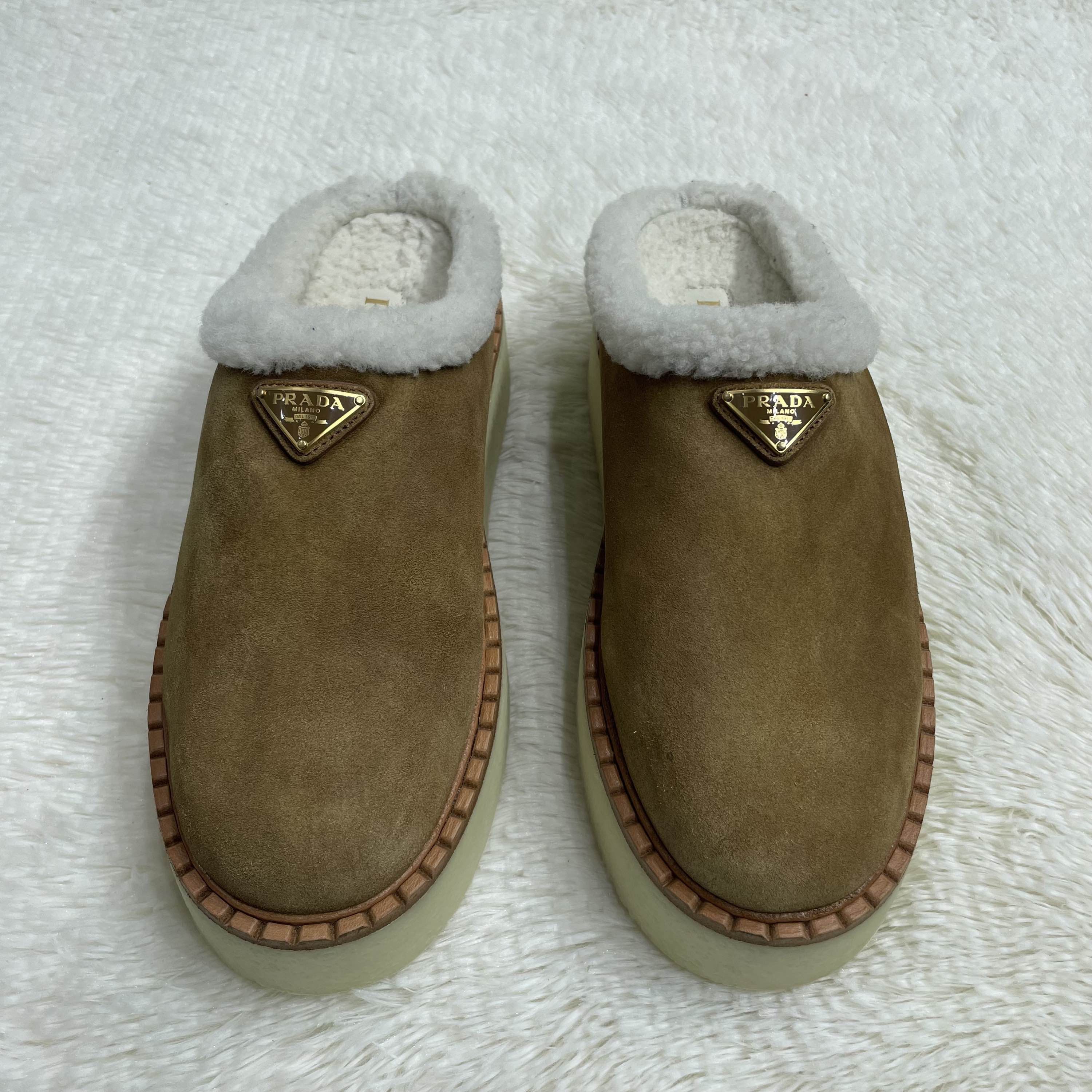 Prada Prada Suede Shearling Mules Size 38.5 Size US 8.5 / IT 38.5 - 2 Thumbnail