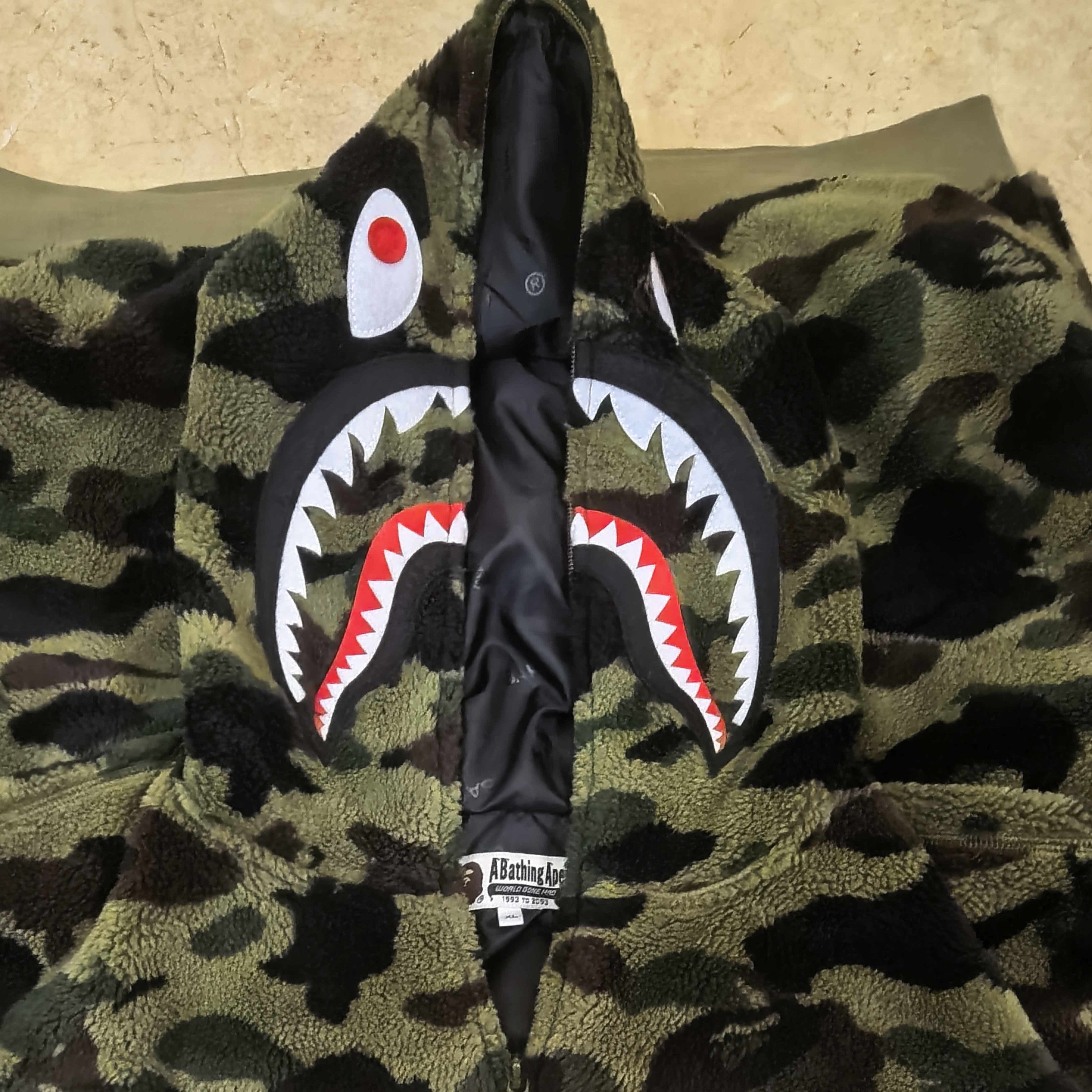 Bape A Bathing Ape 1st Camo Shark Fleece Hoodie Size XL Size US XL / EU 56 / 4 - 6 Thumbnail