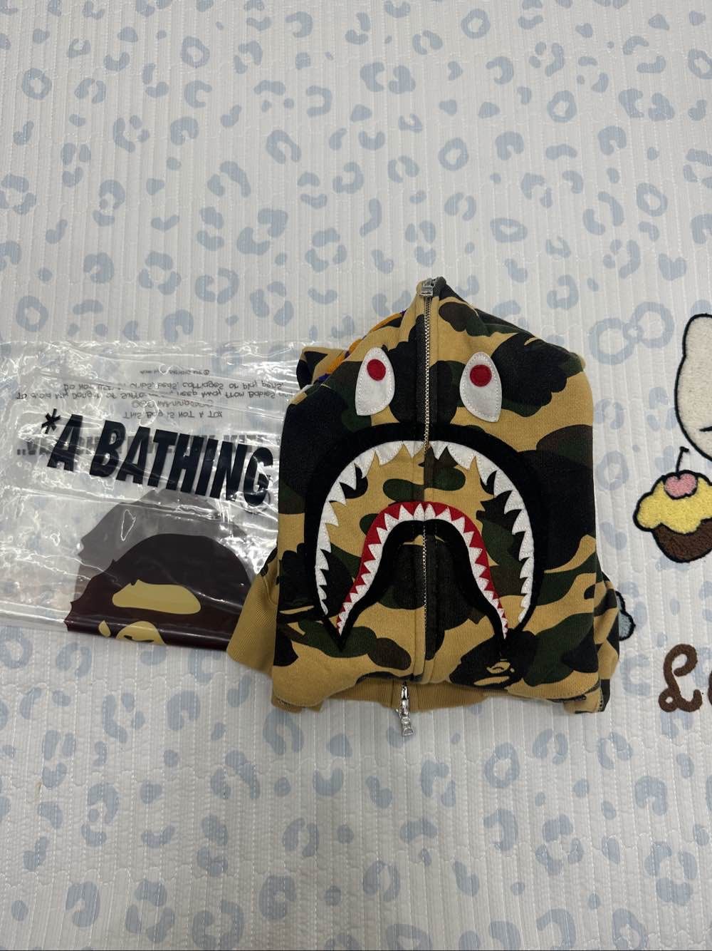 Bape A Bathing Ape Camo Shark Hoodie Size XS Size US XS / EU 42 / 0 - 6 Thumbnail