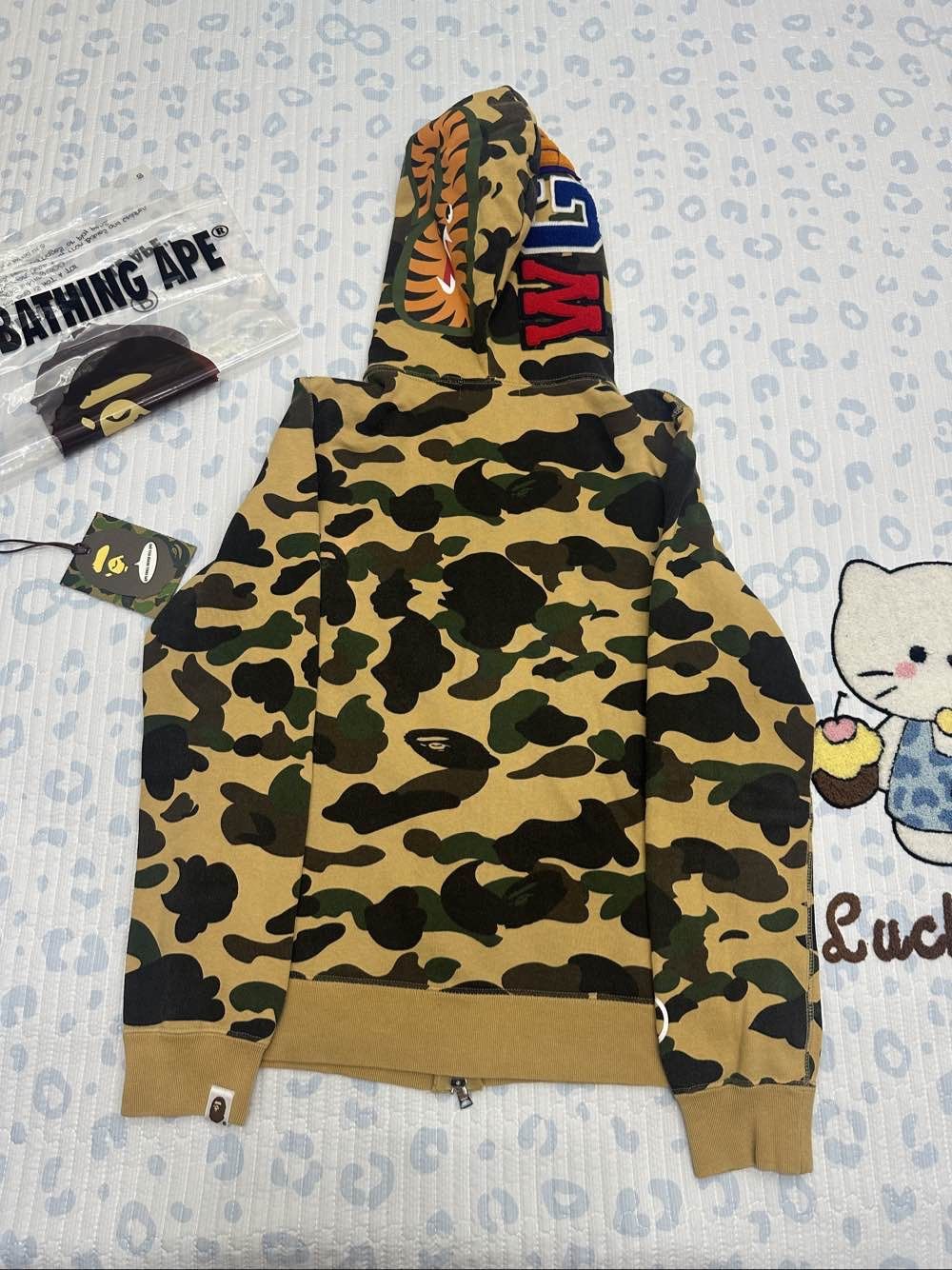 Bape A Bathing Ape Camo Shark Hoodie Size XS Size US XS / EU 42 / 0 - 2 Thumbnail