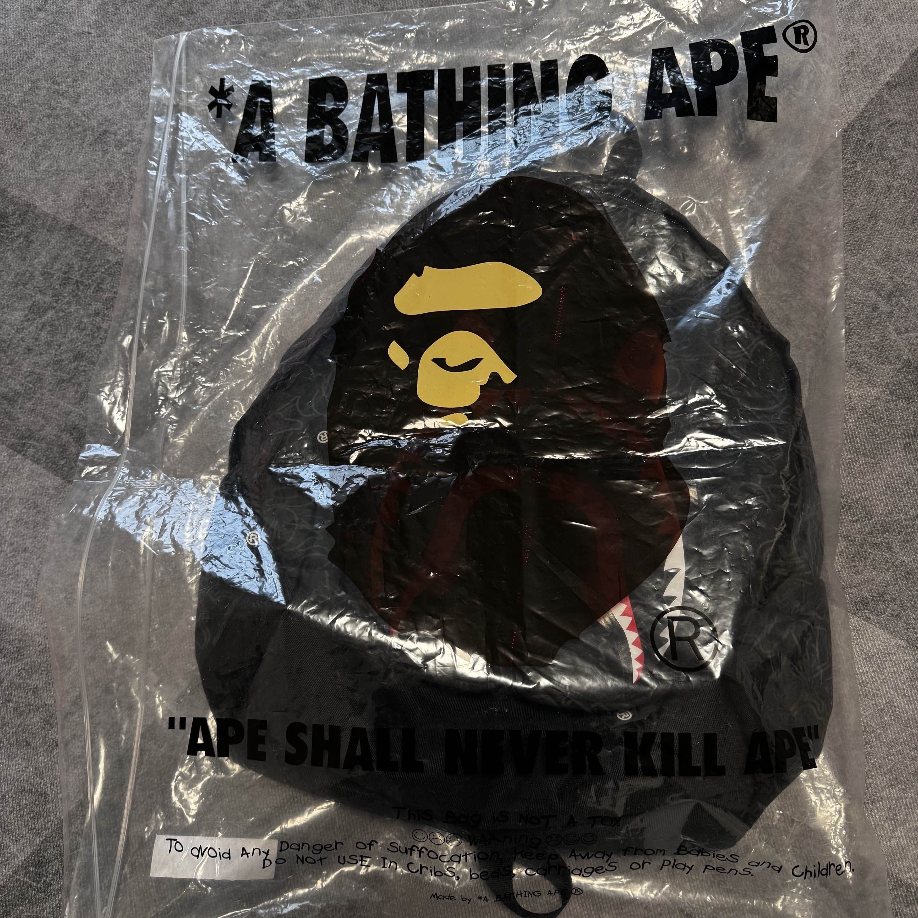 Bape A BATHING APE Shark Camo Backpack ONE SIZE Size ONE SIZE - 6 Thumbnail