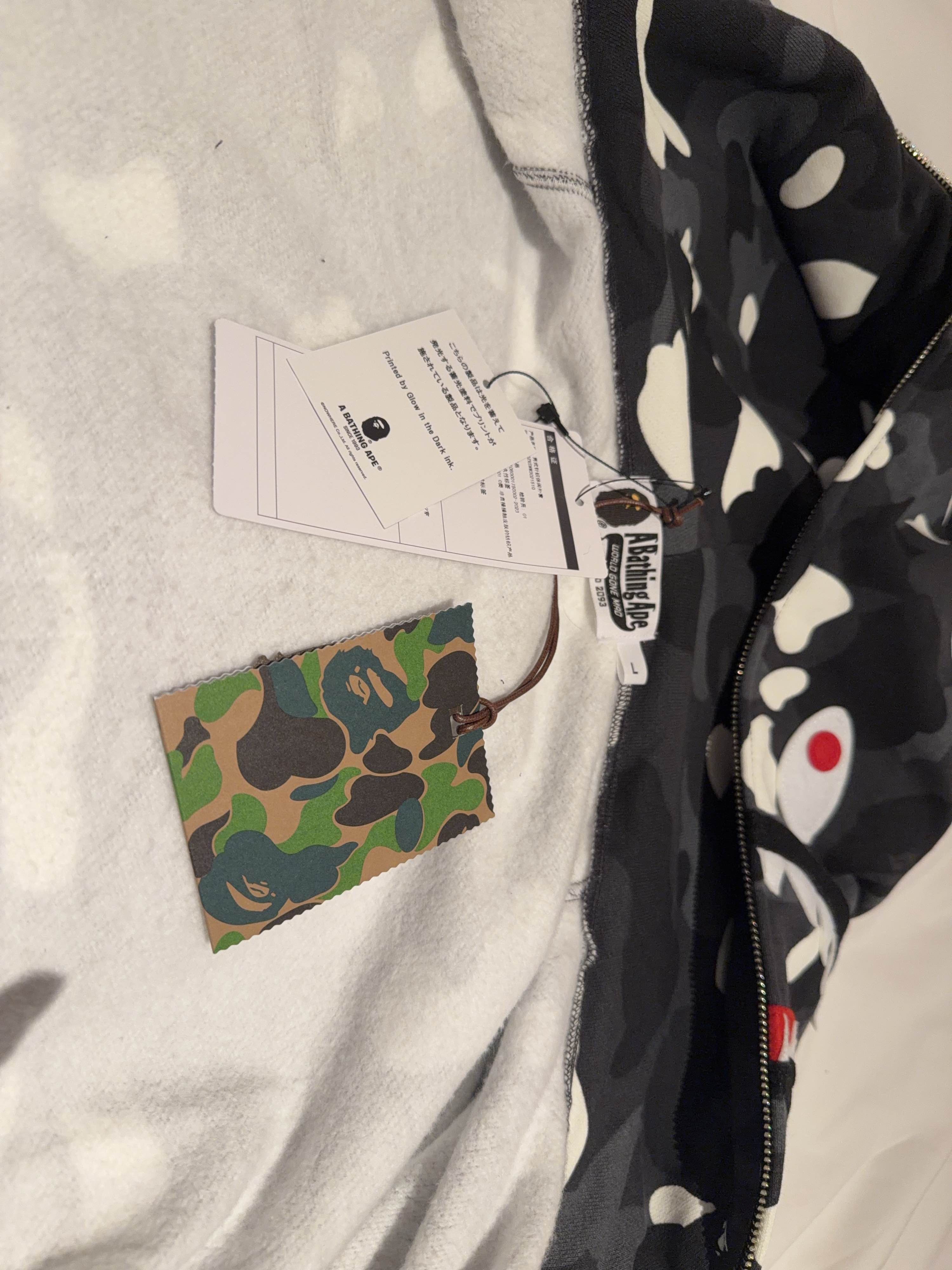 Bape A Bathing Ape Shark Camo Full Zip Hoodie Size L Size US L / EU 52-54 / 3 - 5 Thumbnail