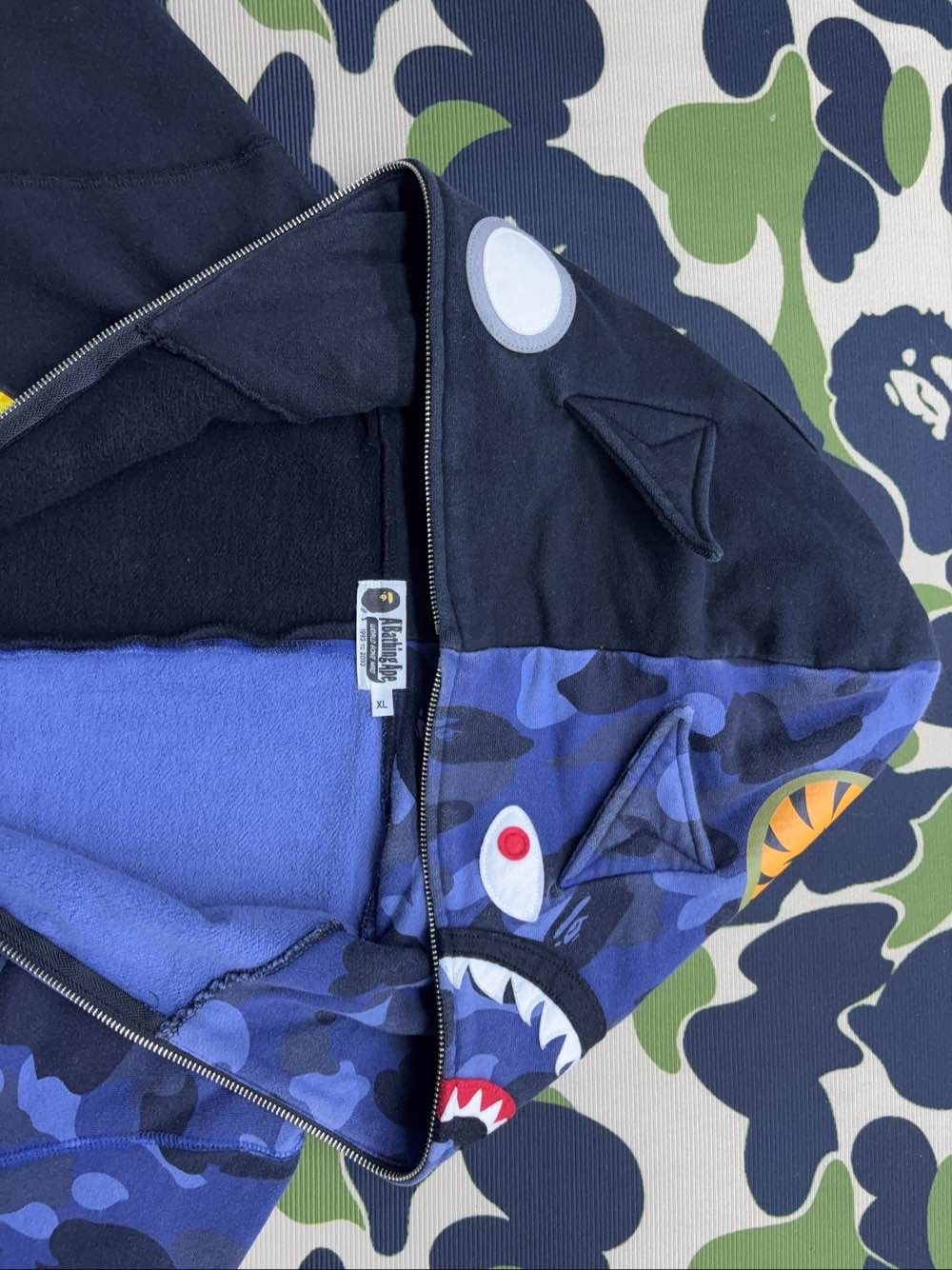 Bape A Bathing Ape x Batman Split Full Zip Hoodie Size XL Size US XL / EU 56 / 4 - 6 Thumbnail