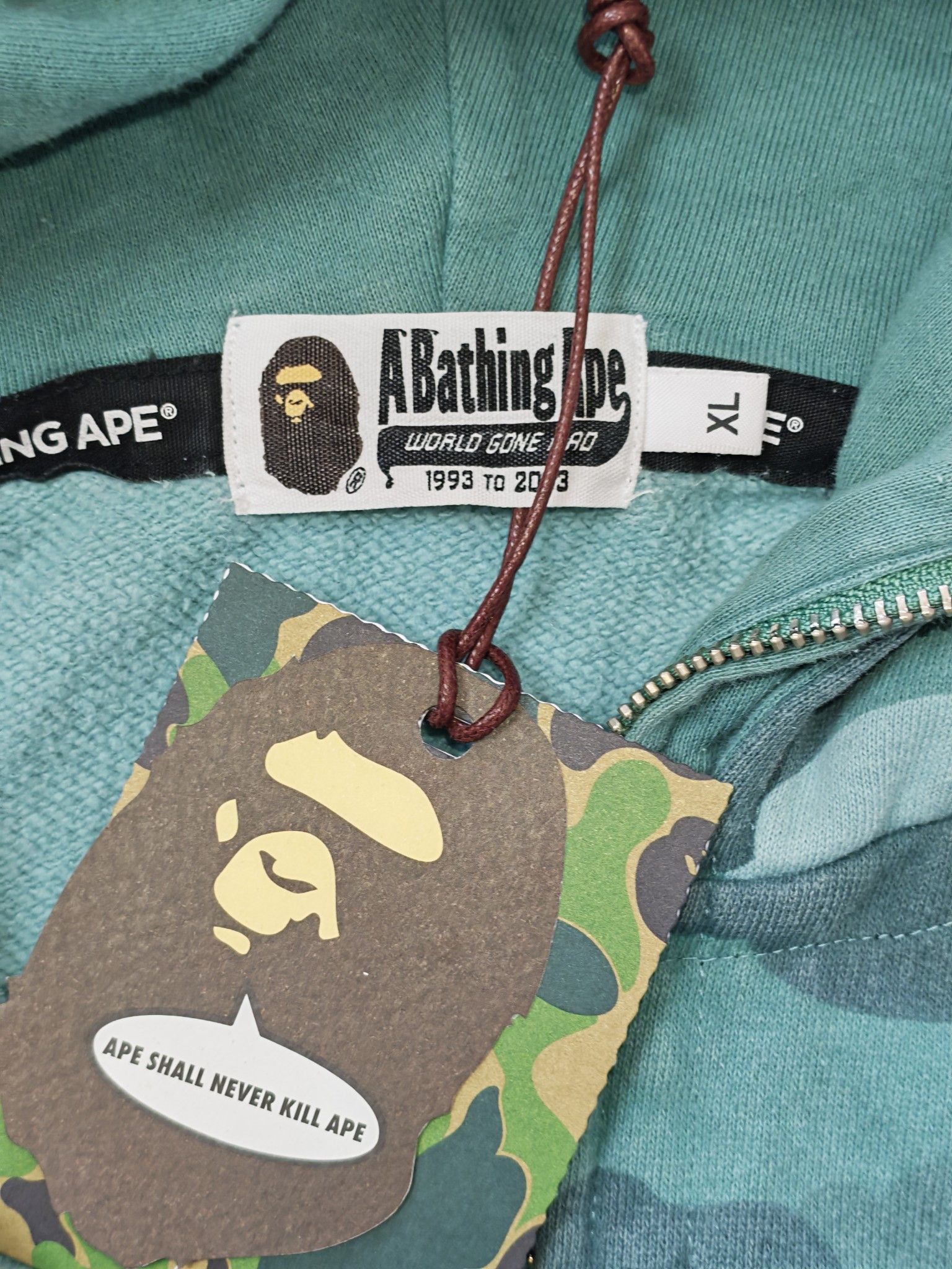 Bape A BATHING APE Camo Shark Zip Hoodie XL Size US XL / EU 56 / 4 - 3 Thumbnail