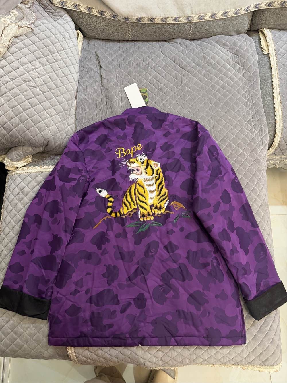 Bape A BATHING APE Tiger Embroidery Jacket Size XL Size US XL / EU 56 / 4 - 2 Thumbnail