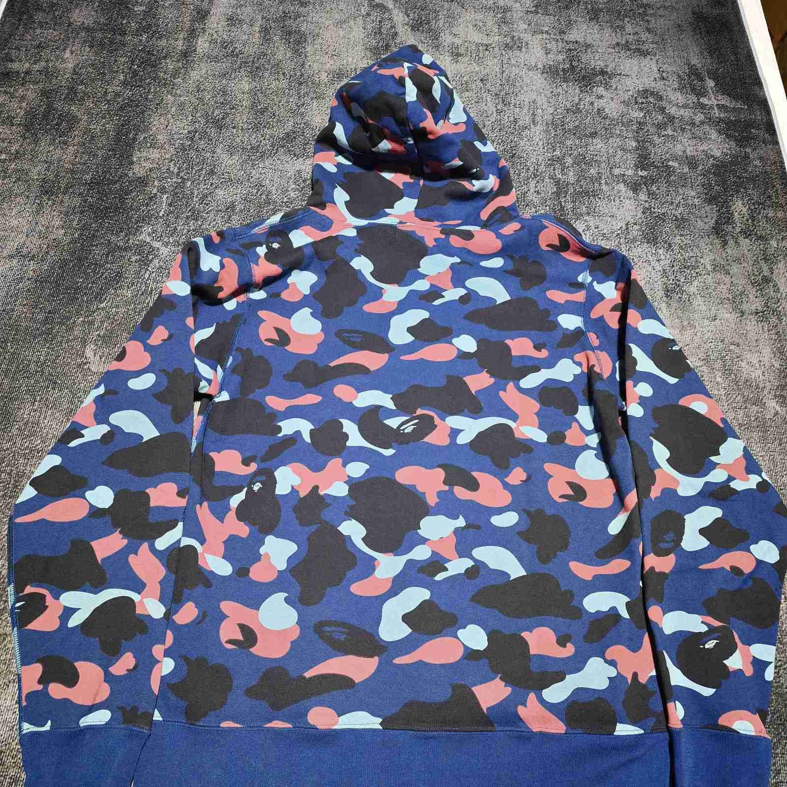 Bape A Bathing Ape Blue Camo Rhinestone Hoodie Size XL Size US XL / EU 56 / 4 - 2 Thumbnail