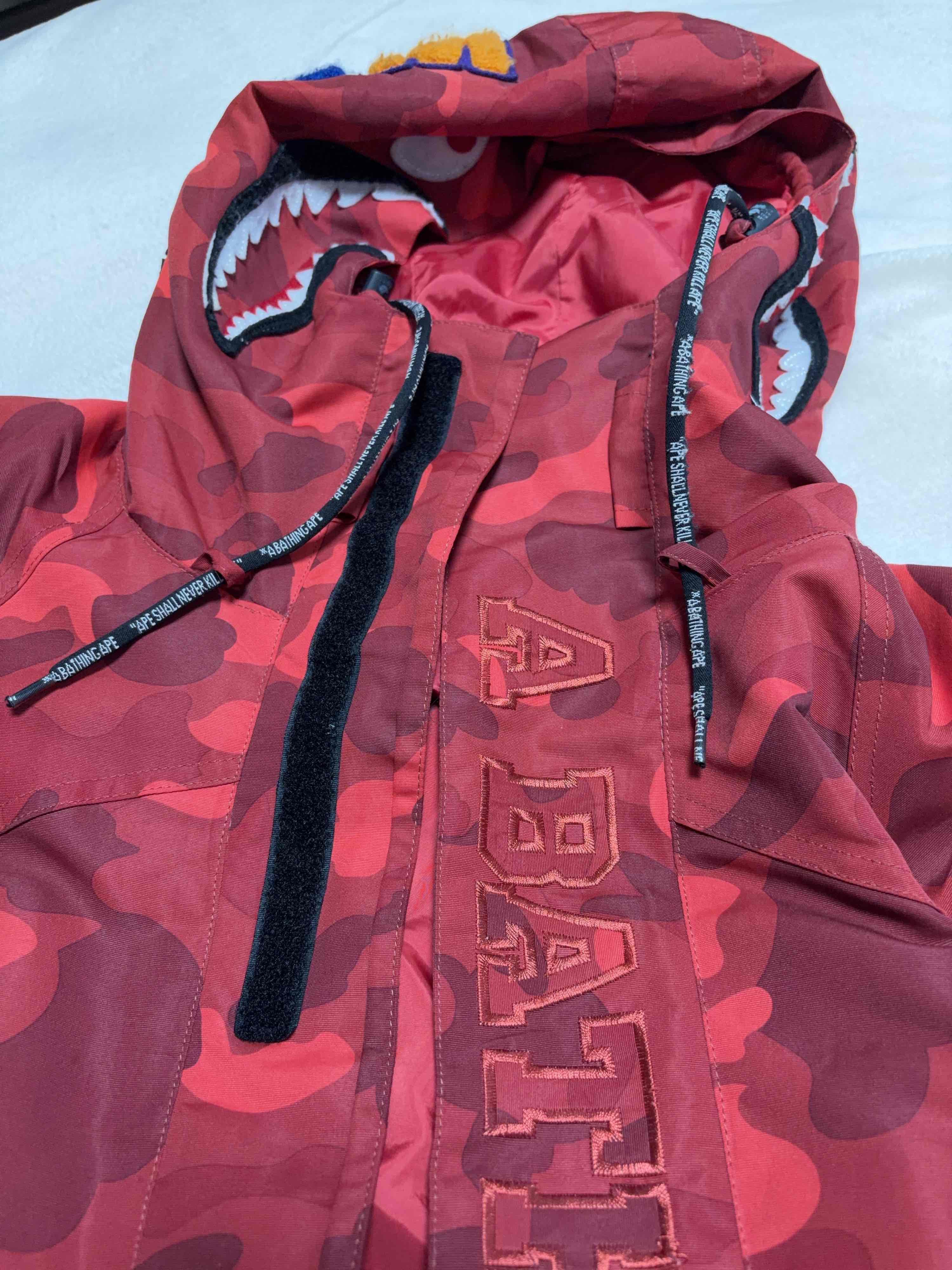 Bape A Bathing Ape Red Camo Shark Light Jacket Size S Size US S / EU 44-46 / 1 - 6 Thumbnail
