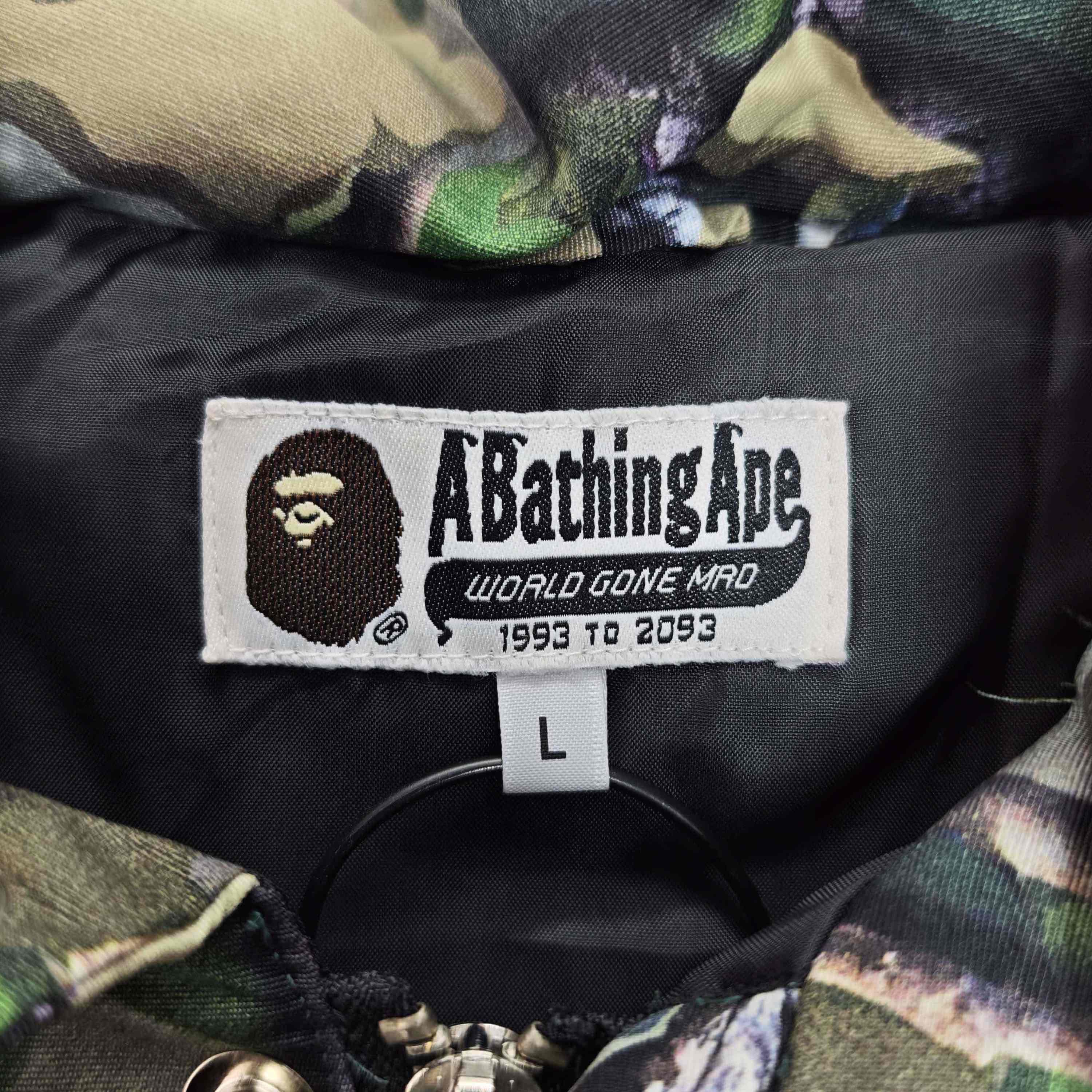 Bape A BATHING APE 3D Camo Down Jacket Size L Size US L / EU 52-54 / 3 - 3 Thumbnail