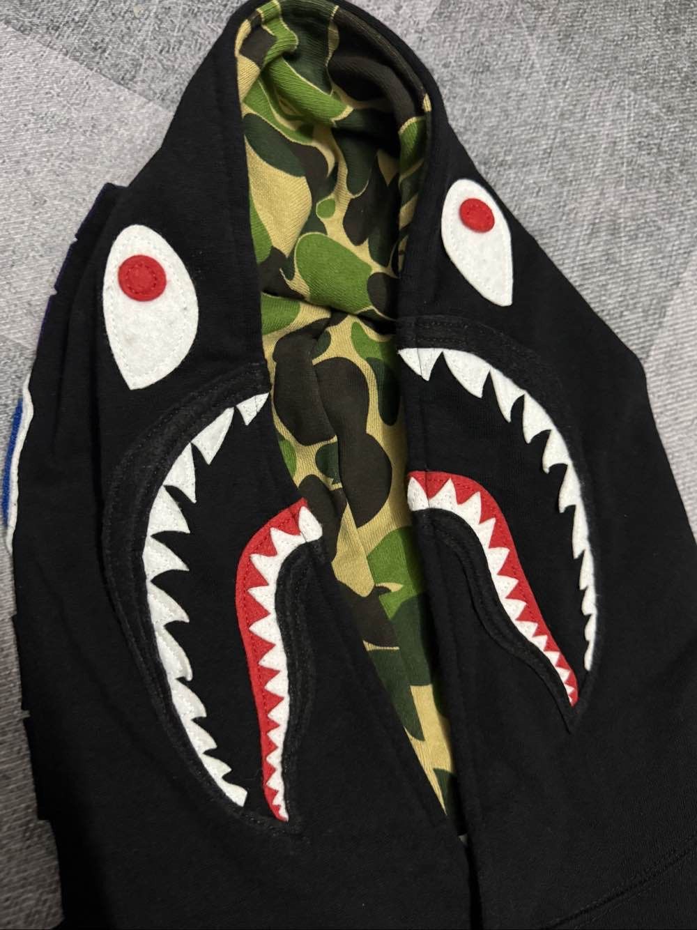 Bape A BATHING APE Shark Camo Hoodie Size S Size US S / EU 44-46 / 1 - 5 Thumbnail