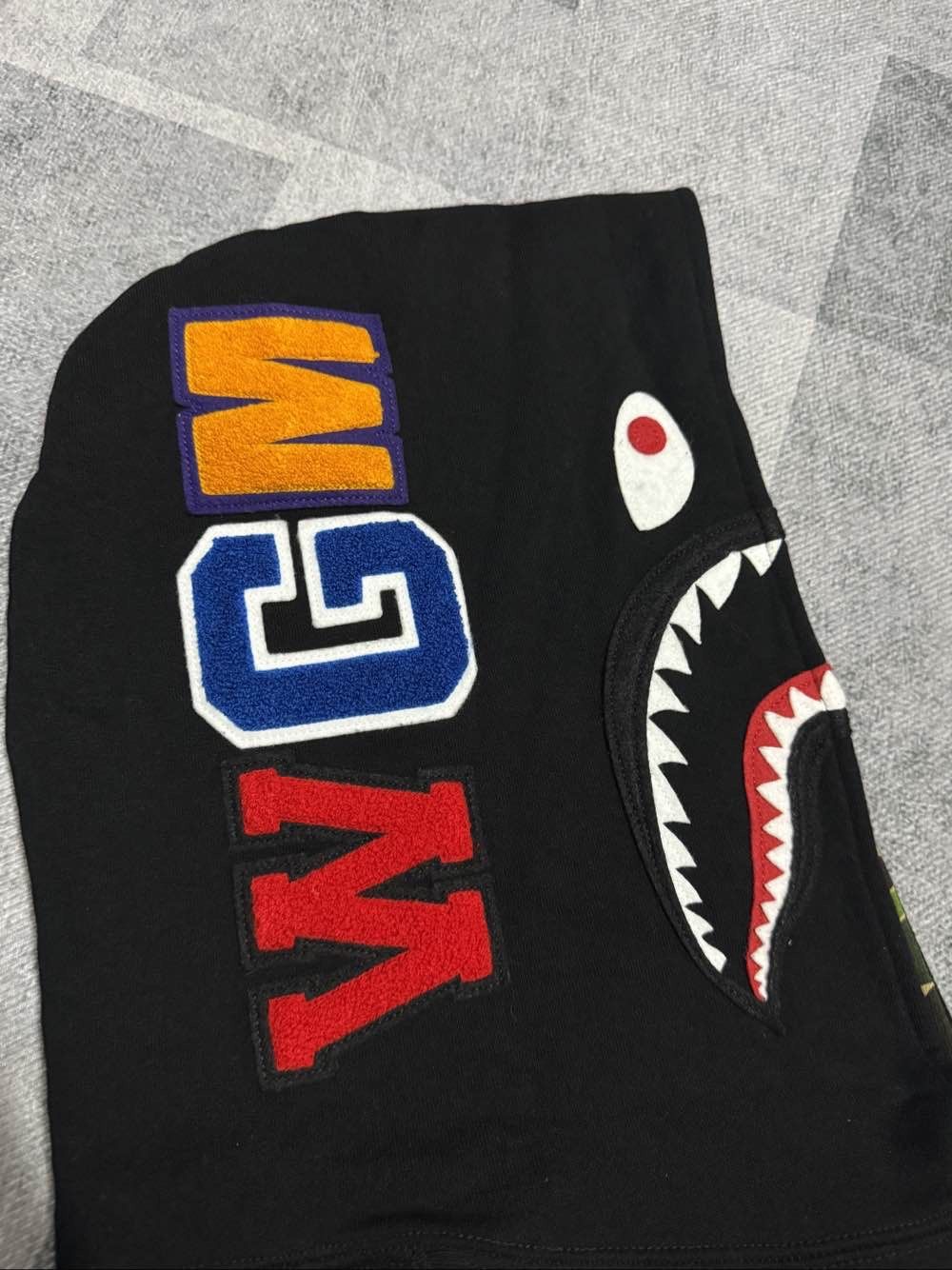 Bape A BATHING APE Shark Camo Hoodie Size S Size US S / EU 44-46 / 1 - 11 Thumbnail