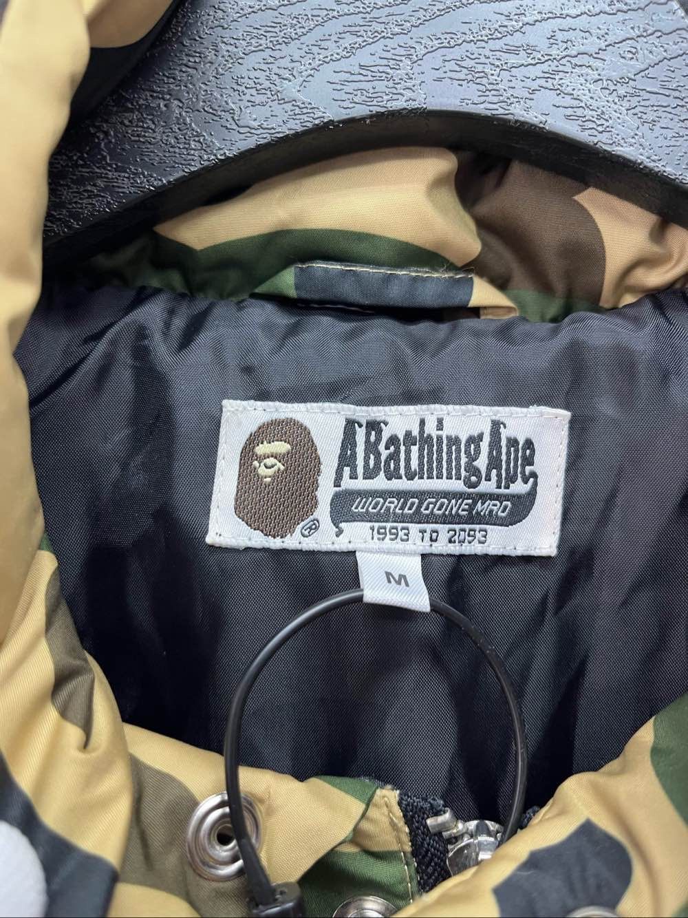 Bape A BATHING APE Camo Down Jacket Size M Size US M / EU 48-50 / 2 - 3 Thumbnail