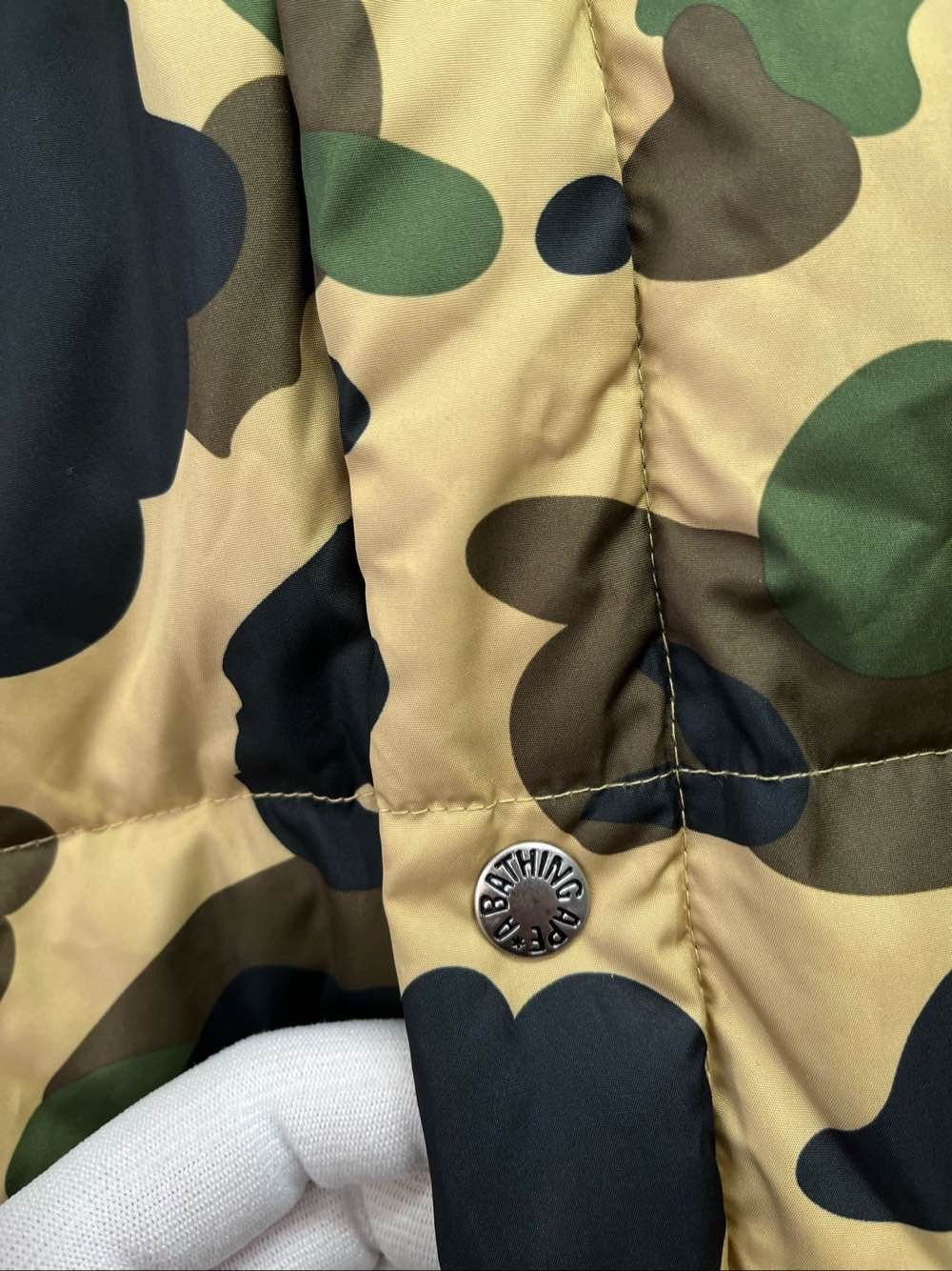 Bape A BATHING APE Camo Down Jacket Size M Size US M / EU 48-50 / 2 - 5 Thumbnail