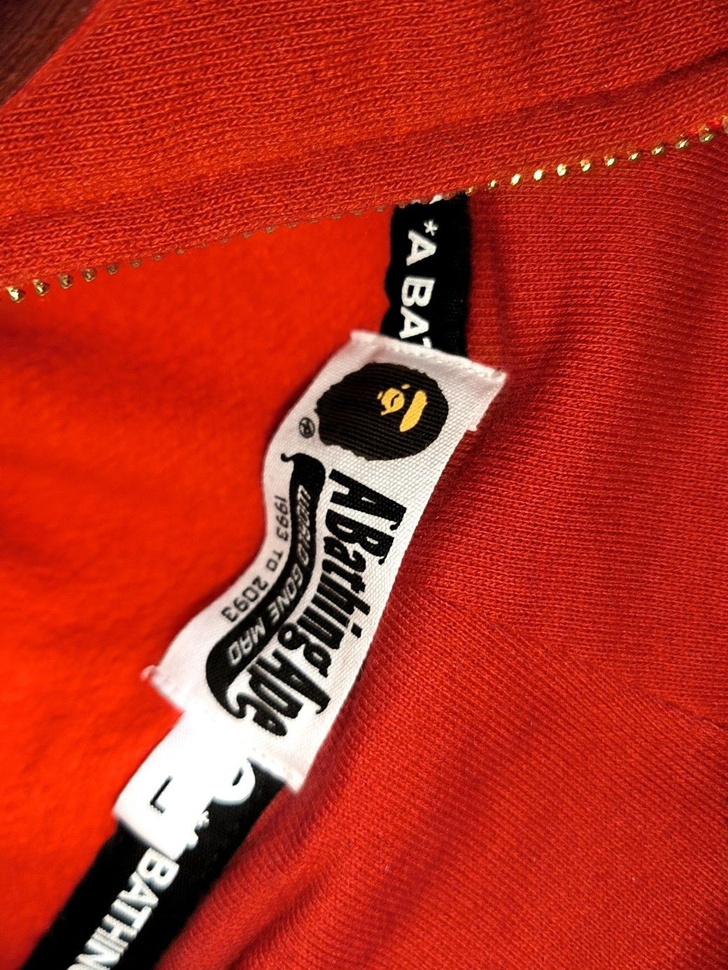 Bape A Bathing Ape Red Camo Shark Hoodie Size L Size US L / EU 52-54 / 3 - 3 Thumbnail
