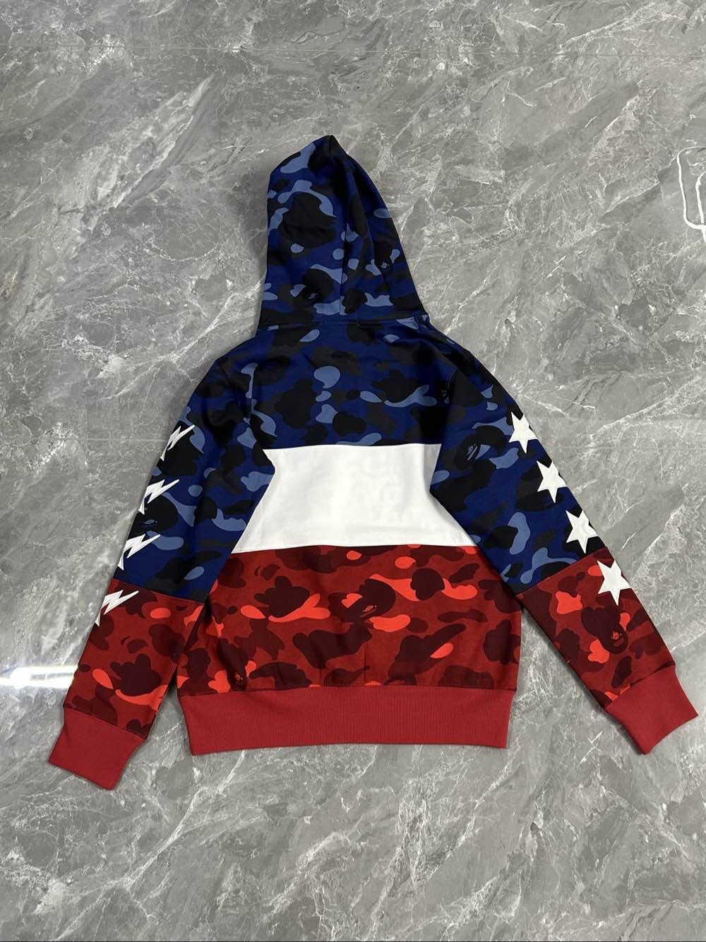 Bape A Bathing Ape x Russell Camo Logo Hoodie Size M Size US M / EU 48-50 / 2 - 2 Thumbnail