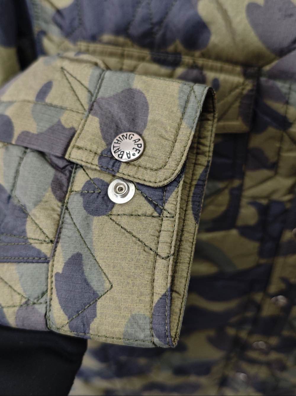 Bape A BATHING APE Camo Quilted Light Jacket Size L Size US L / EU 52-54 / 3 - 6 Thumbnail