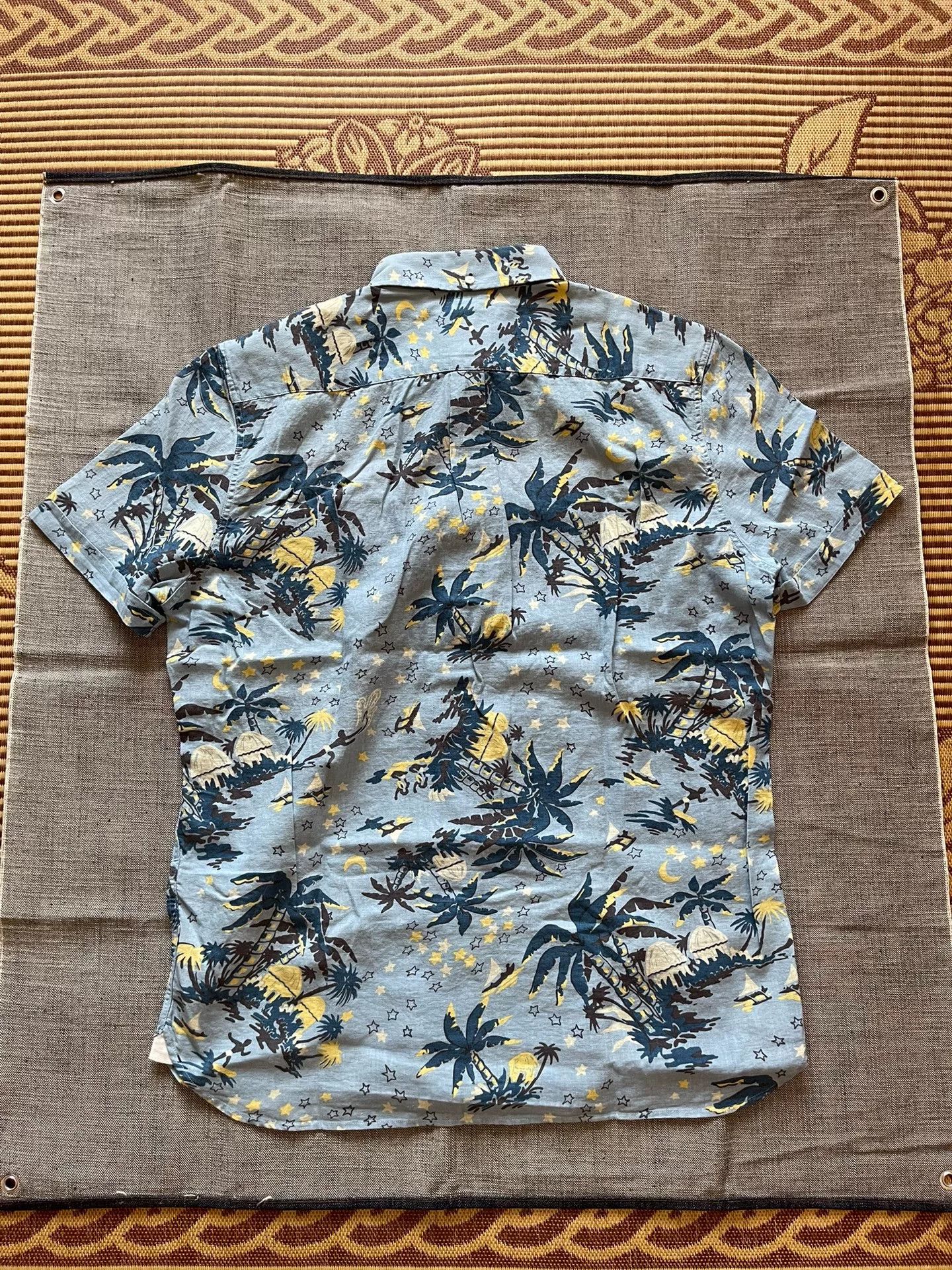 Levi's Levi's Hawaiian Short Sleeve Shirt Size US M / EU 48-50 / 2 - 2 Thumbnail