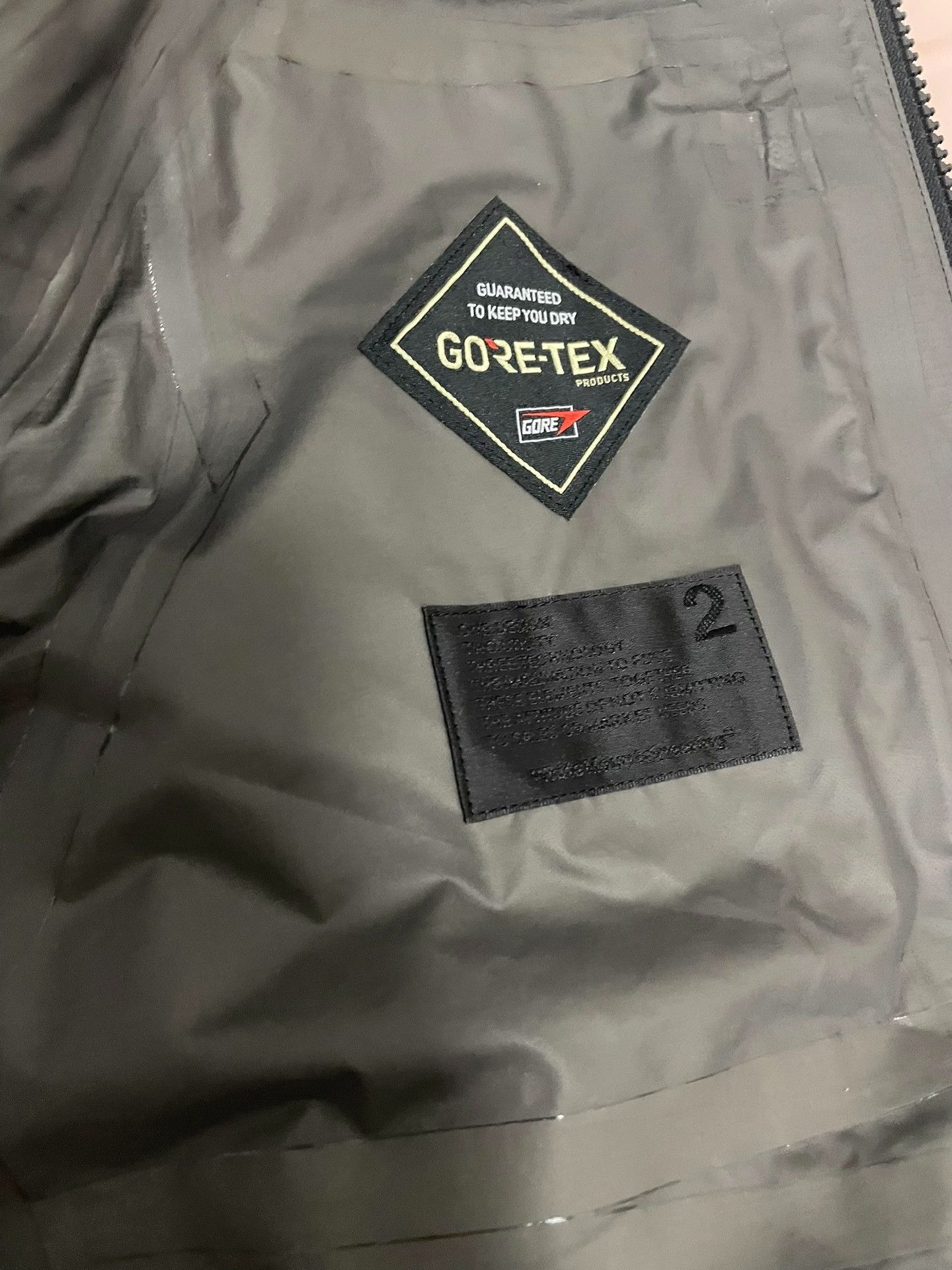 White Mountaineering White Mountaineering GORE-TEX PACLITE PLUS HOODED JACKET Size US M / EU 48-50 / 2 - 8 Thumbnail