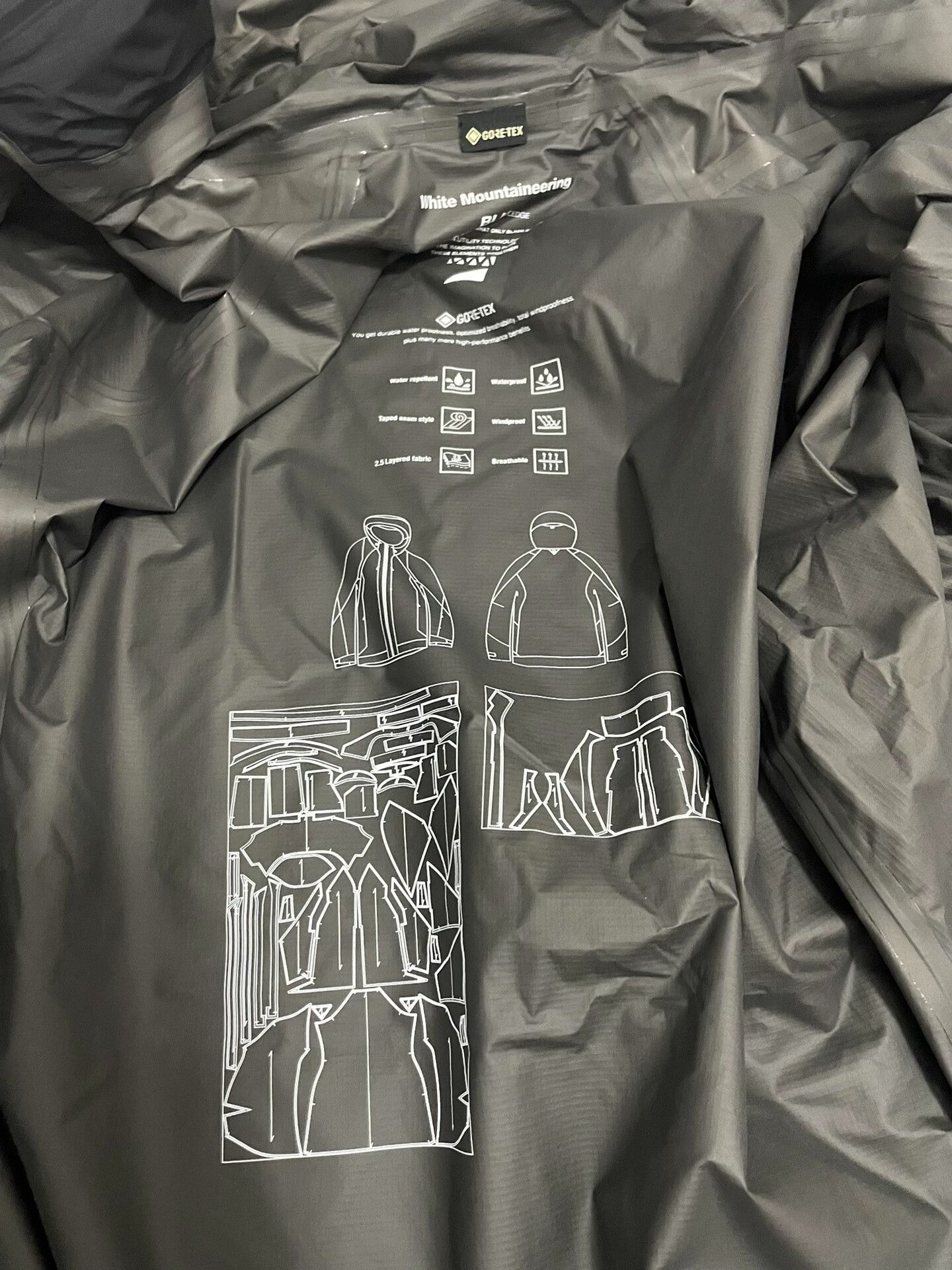 White Mountaineering White Mountaineering GORE-TEX PACLITE PLUS HOODED JACKET Size US M / EU 48-50 / 2 - 9 Thumbnail