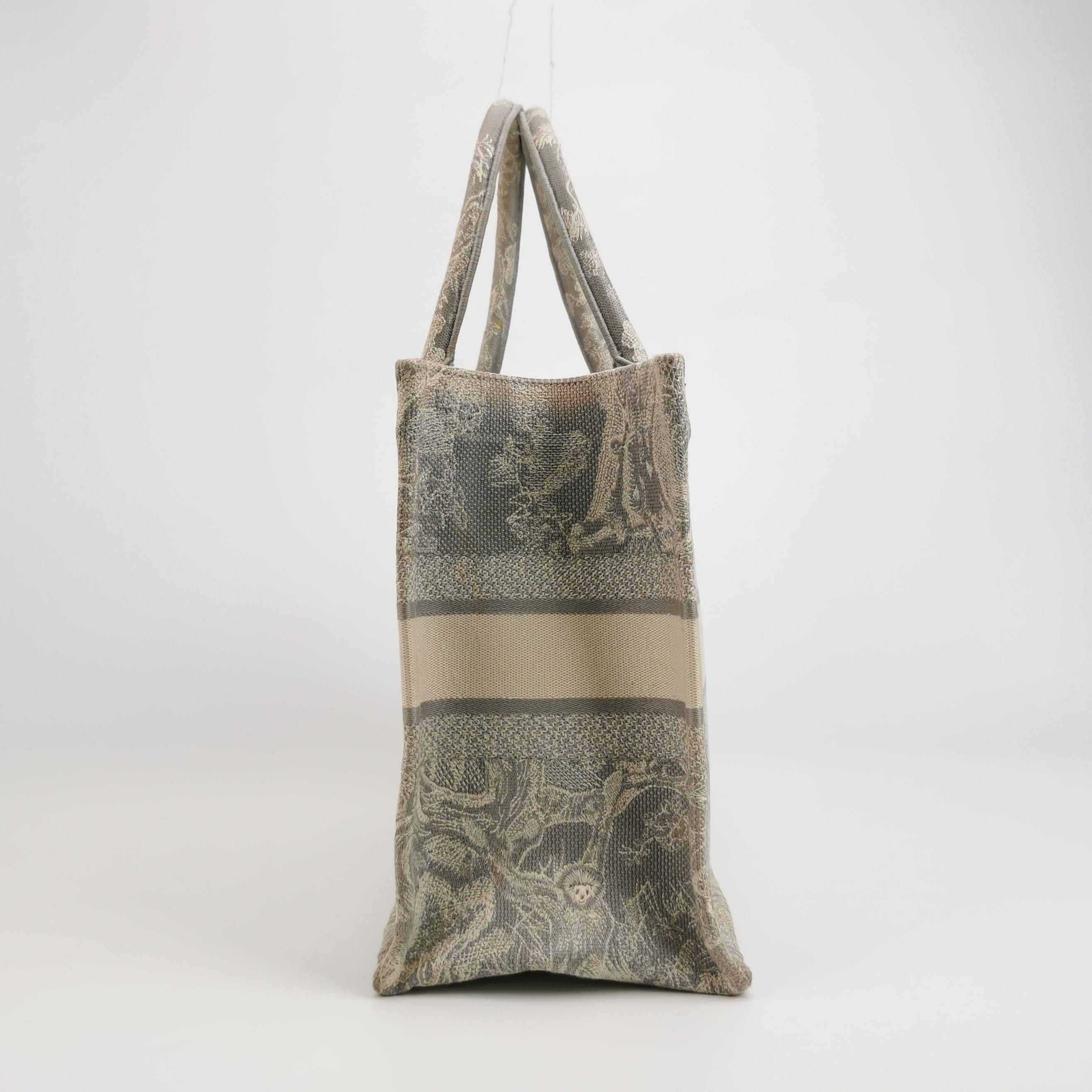 Dior Dior Women os Tote Bags Size ONE SIZE - 3 Thumbnail