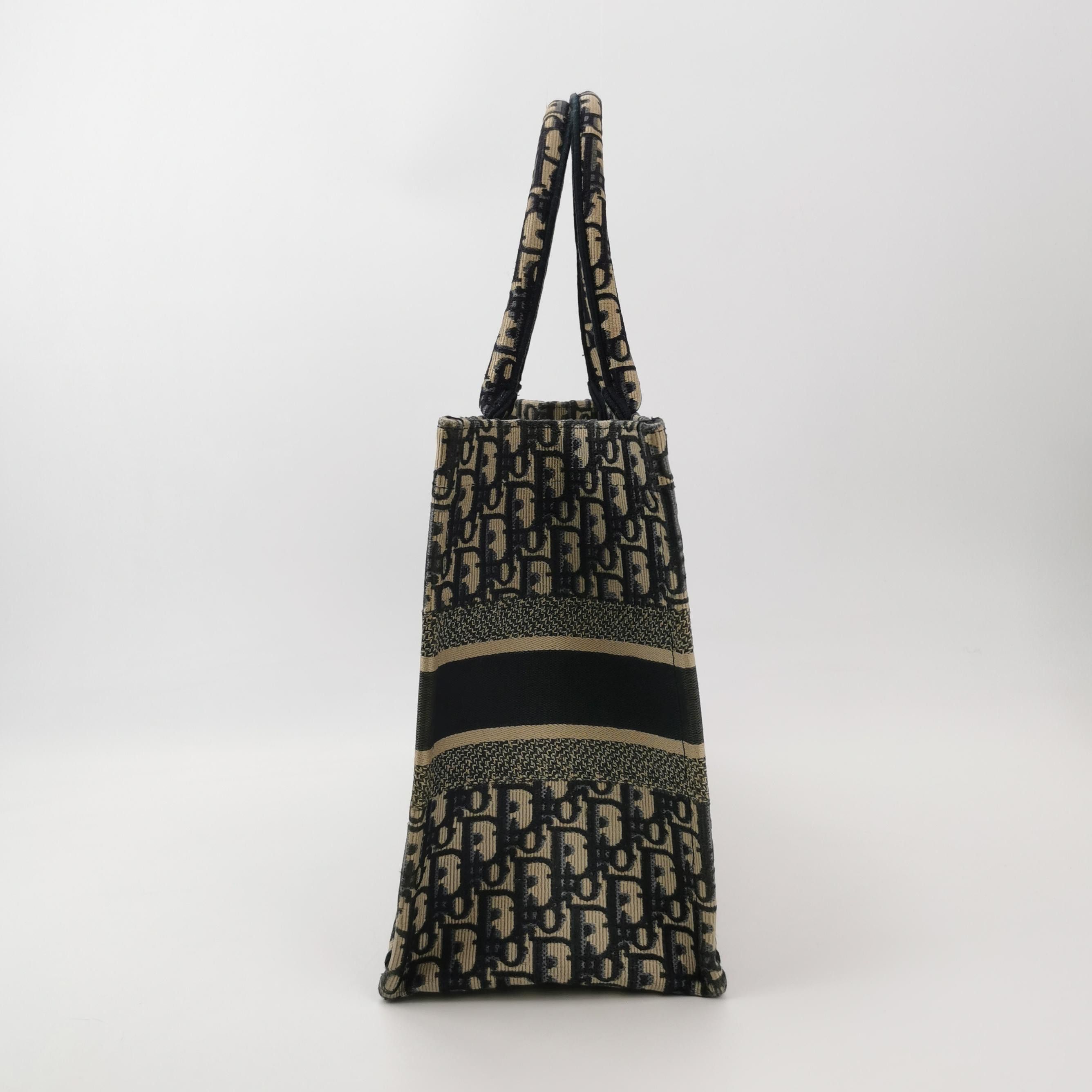Dior Dior Women os Tote Bags Size ONE SIZE - 4 Thumbnail