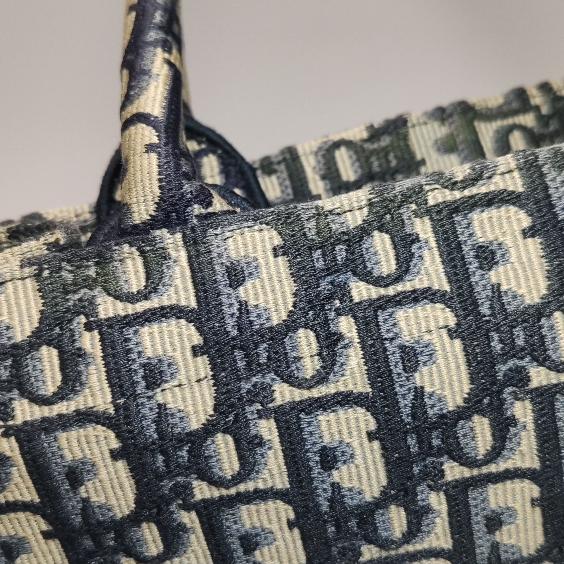 Dior Dior Women os Tote Bags Size ONE SIZE - 20 Thumbnail