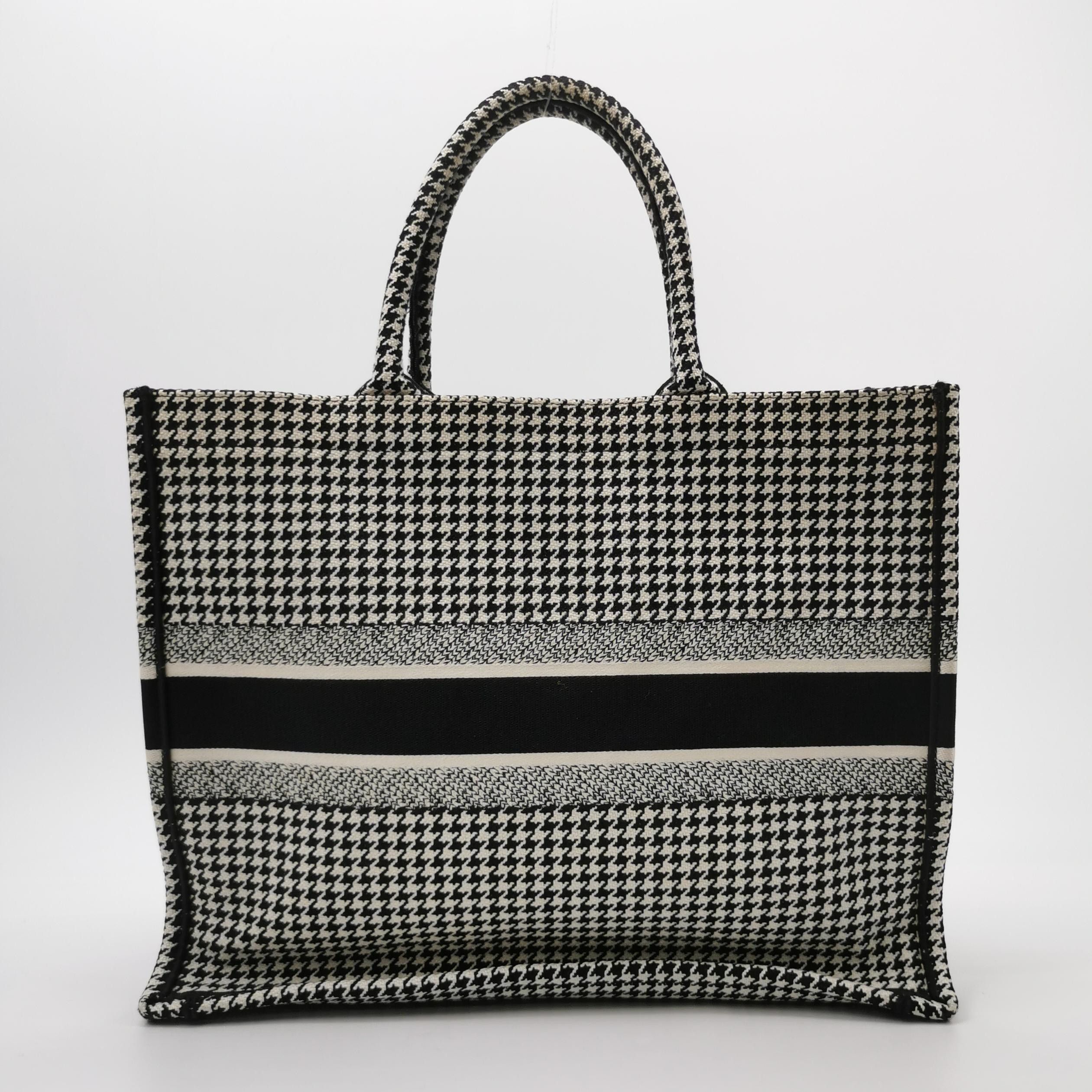 Dior Dior Women os Tote Bags Size ONE SIZE - 5 Thumbnail