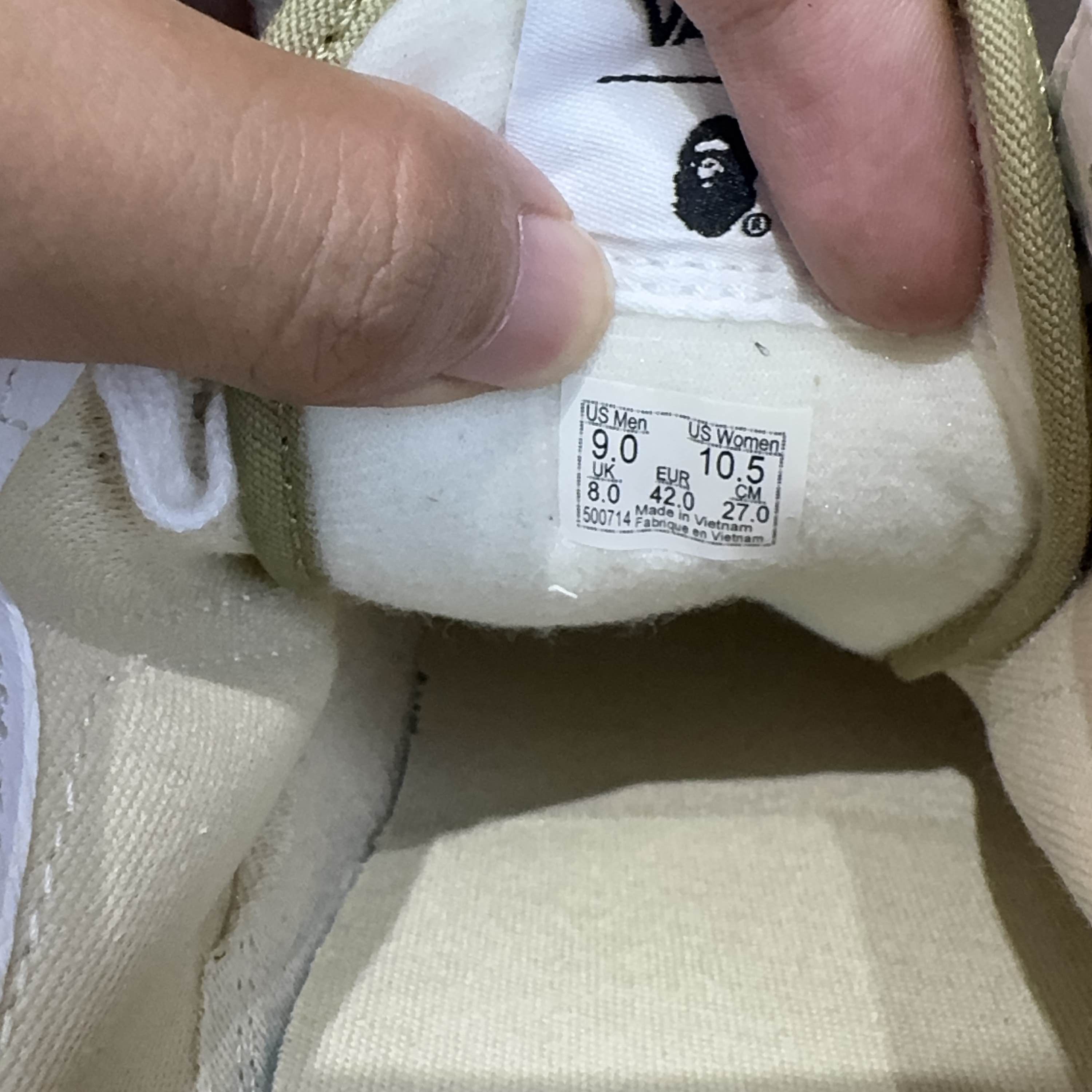 Bape × Vans A Bathing Ape x Vans Camo Old Skool Sneakers US 9 Size US 9 / EU 42 - 5 Thumbnail