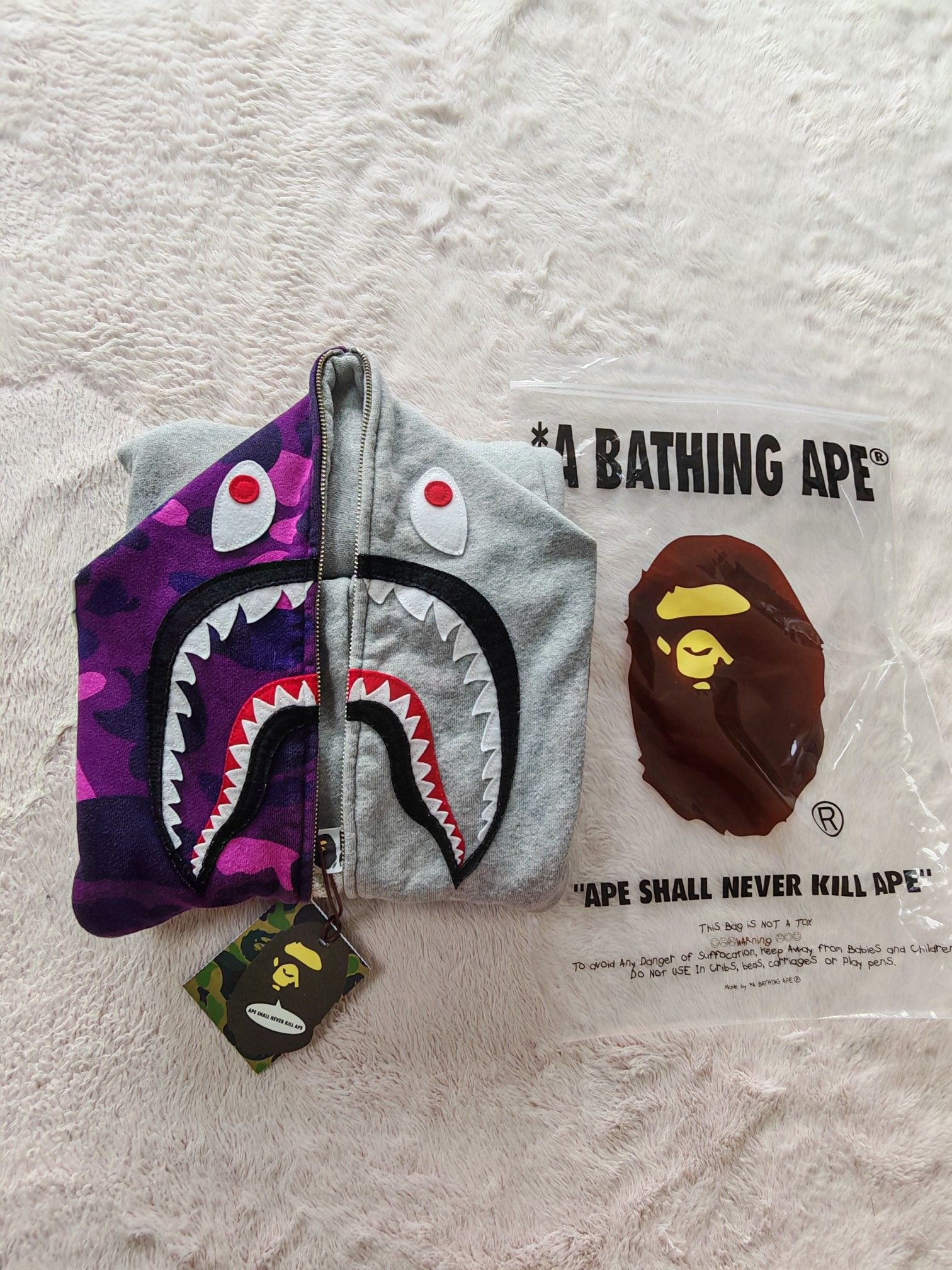 Bape A Bathing Ape Multi Camo Shark Hoodie Size L Size US L / EU 52-54 / 3 - 7 Thumbnail