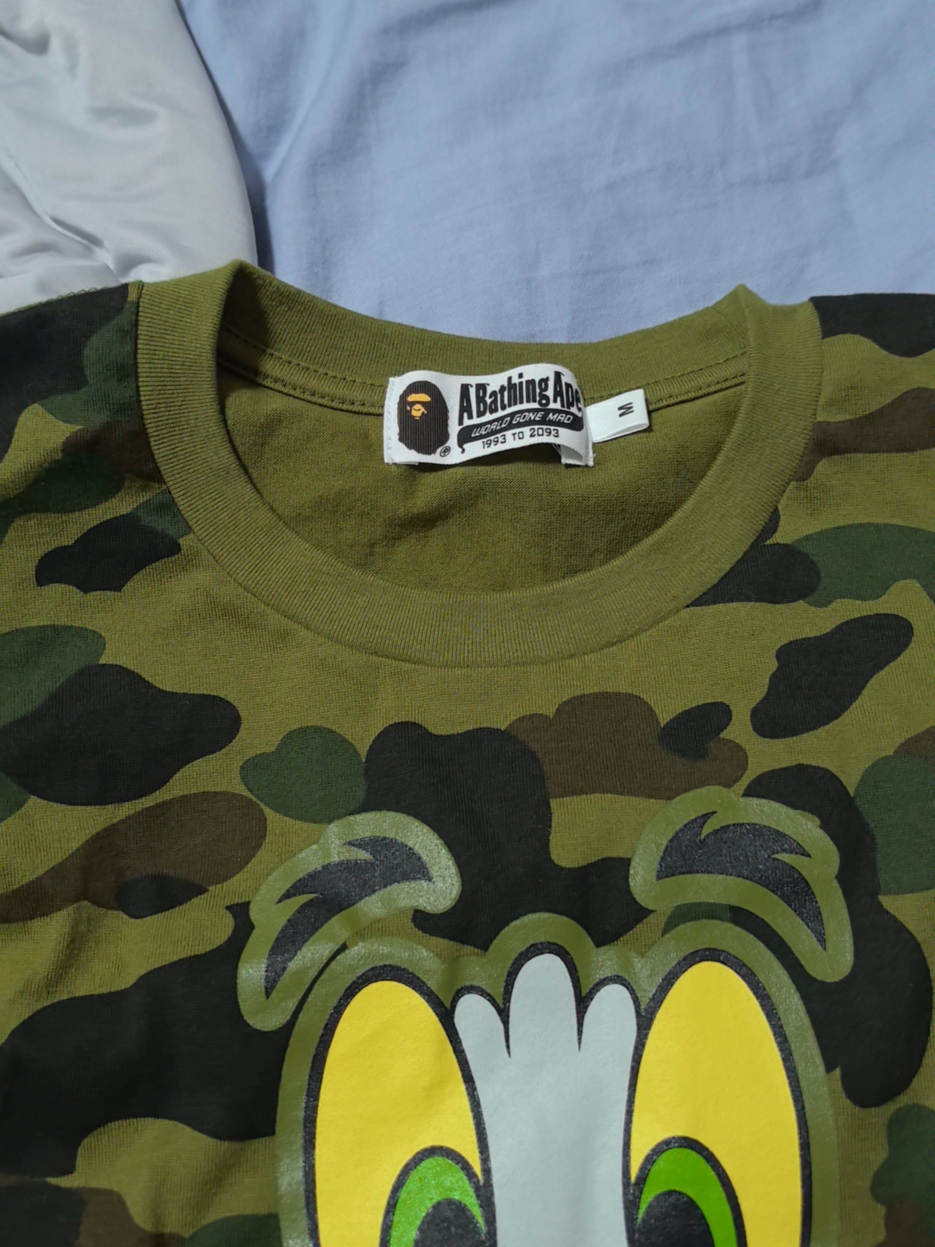 Bape A BATHING APE Camo Tom and Jerry T-Shirt Size M Size US M / EU 48-50 / 2 - 6 Thumbnail