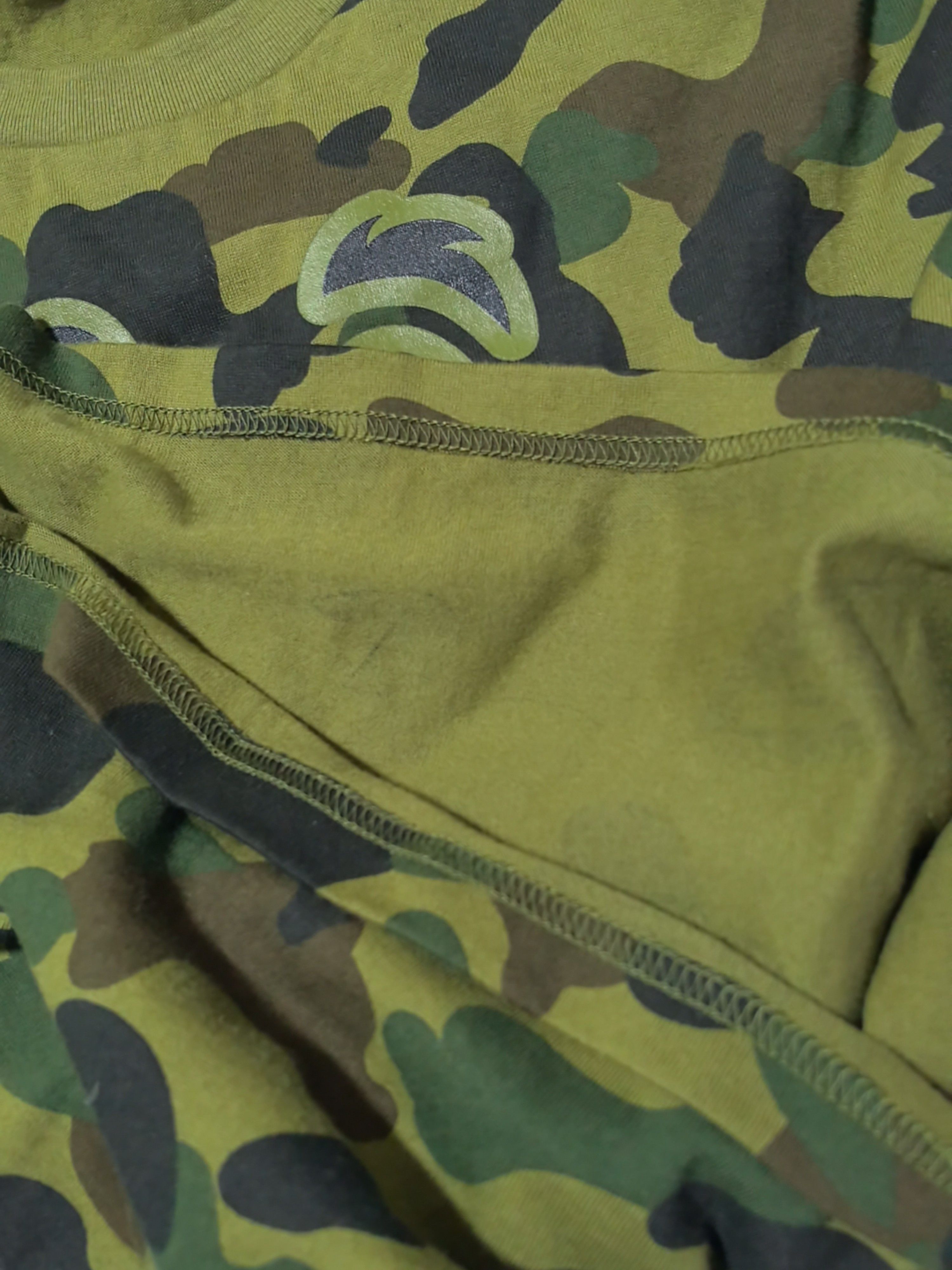 Bape A BATHING APE Camo Tom and Jerry T-Shirt Size M Size US M / EU 48-50 / 2 - 7 Thumbnail