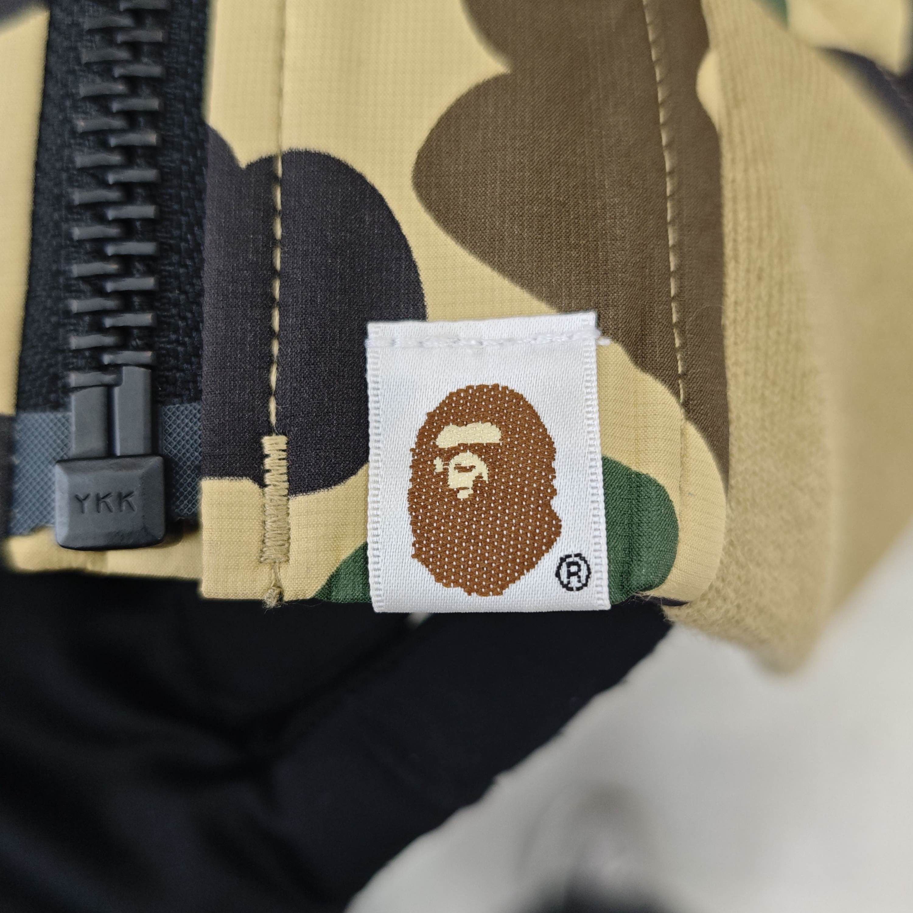 Bape A BATHING APE Camo Windstopper Bomber Jacket Size M Size US M / EU 48-50 / 2 - 5 Thumbnail