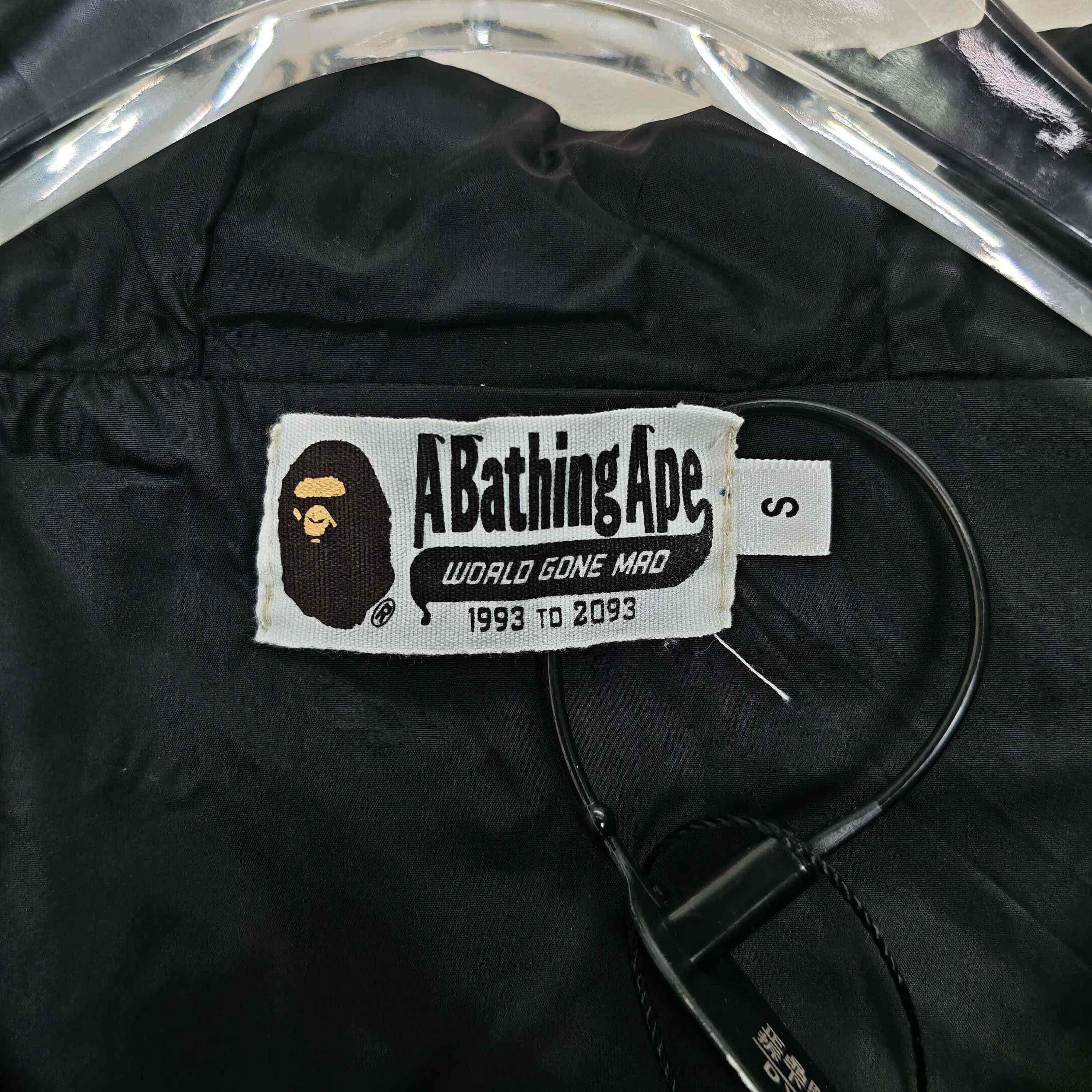Bape A Bathing Ape Shark Hoodie Light Jacket Size S Size US S / EU 44-46 / 1 - 3 Thumbnail