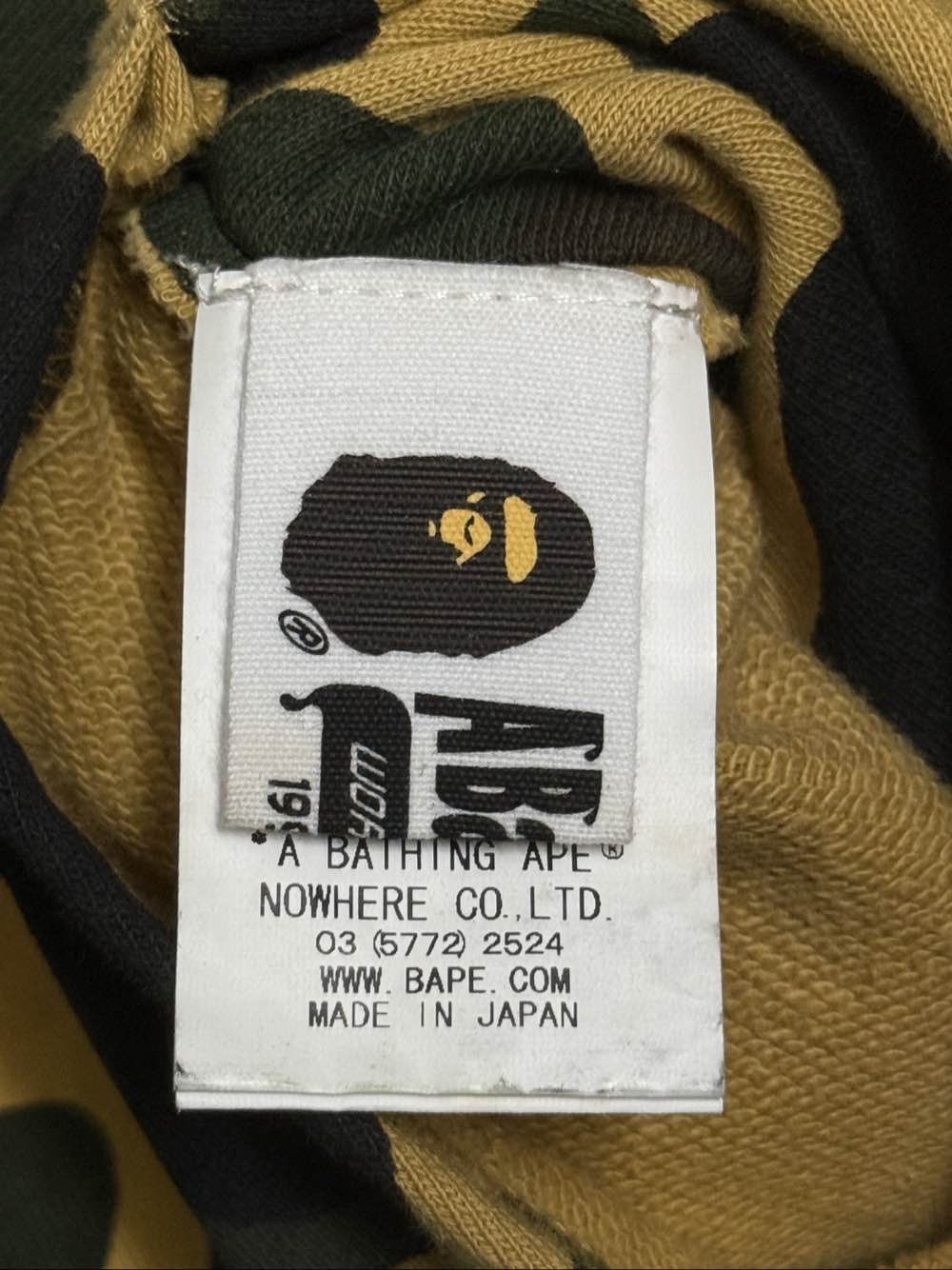 Bape A Bathing Ape Camo Shark Hoodie Size M Size US M / EU 48-50 / 2 - 12 Thumbnail