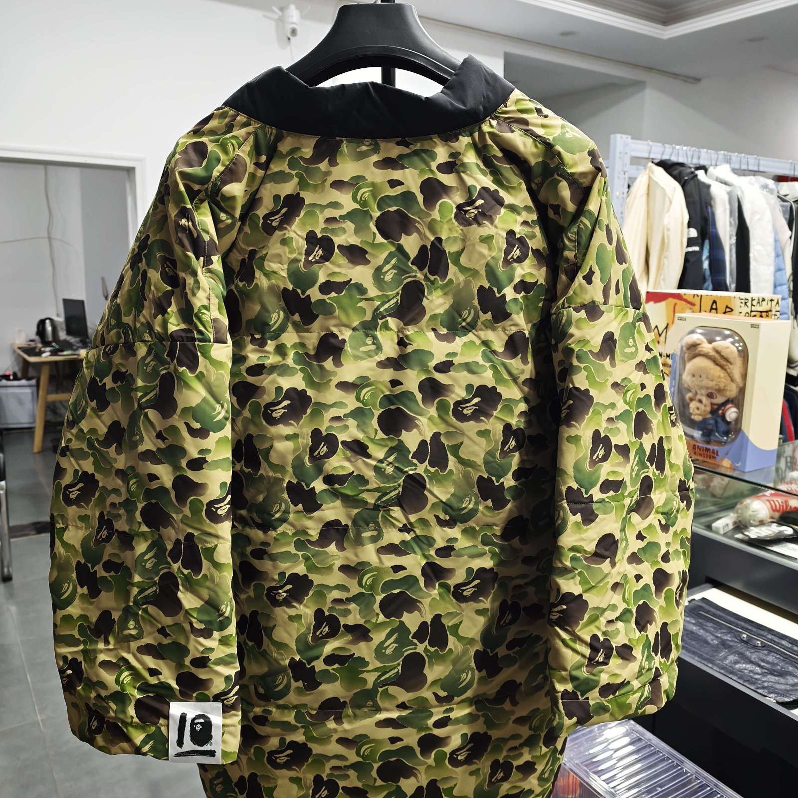 Bape A Bathing Ape Camo Embroidered Down Jacket Size XXL Size US XXL / EU 58 / 5 - 2 Thumbnail