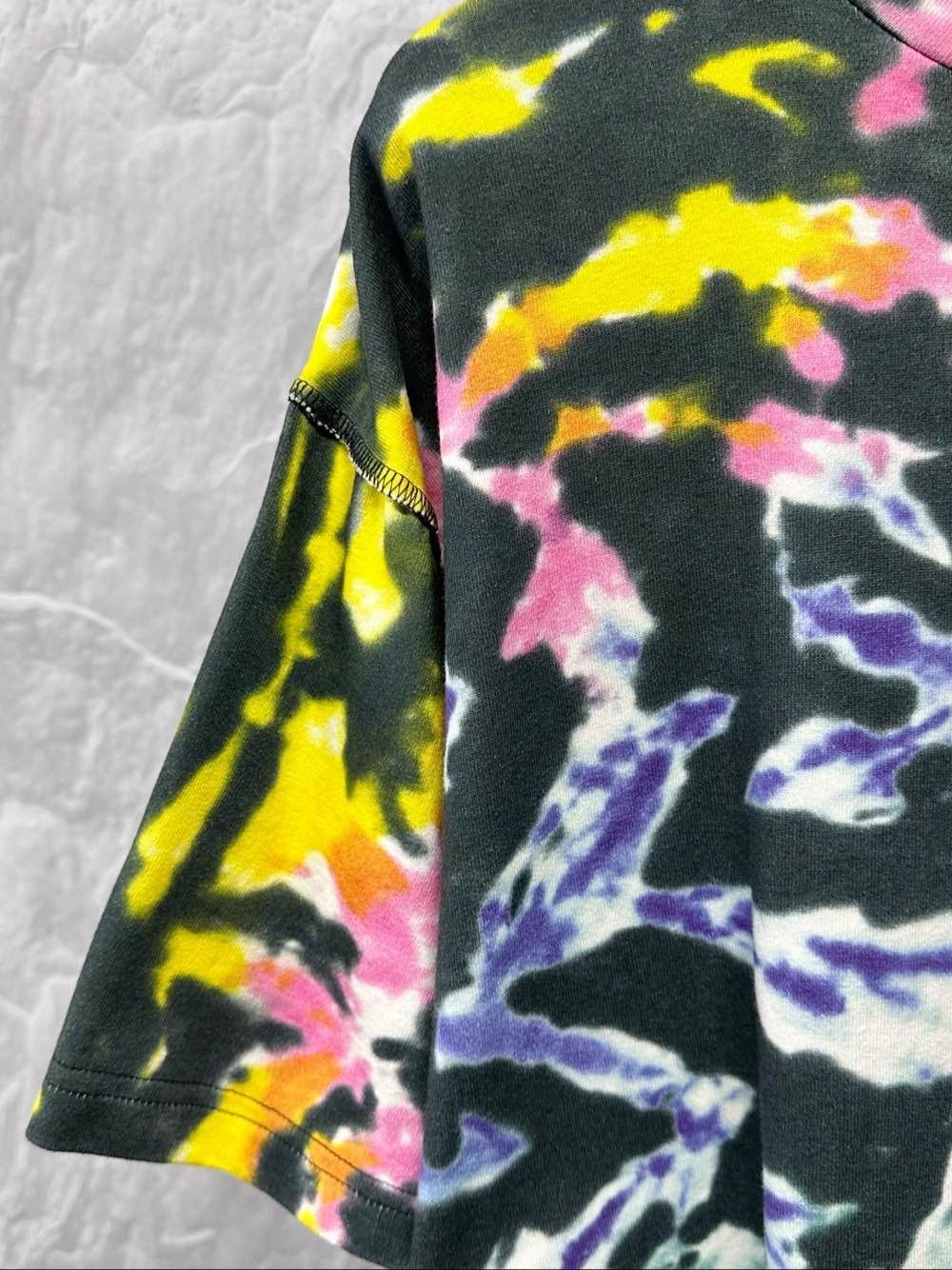 Louis Vuitton Louis Vuitton Tie Dye T-Shirt Size L Size US L / EU 52-54 / 3 - 6 Thumbnail