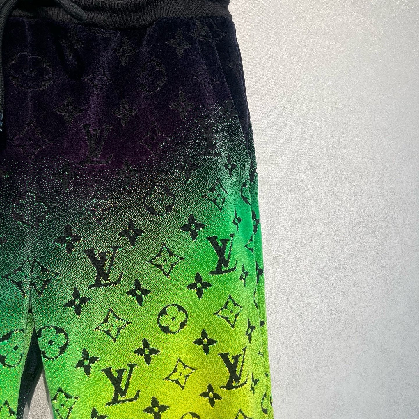Louis Vuitton Louis Vuitton Gradient Monogram Casual Pants Size M Size US 32 / EU 48 - 6 Thumbnail