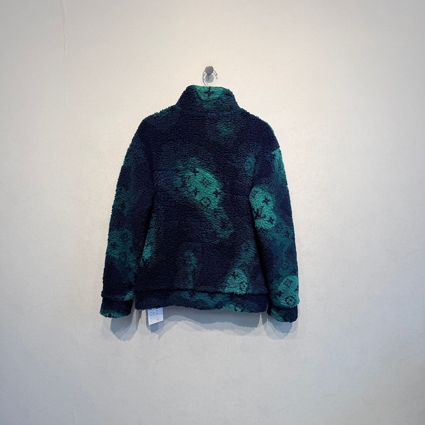 Louis Vuitton Louis Vuitton Monogram Fleece Jacket Size L Size US L / EU 52-54 / 3 - 2 Thumbnail