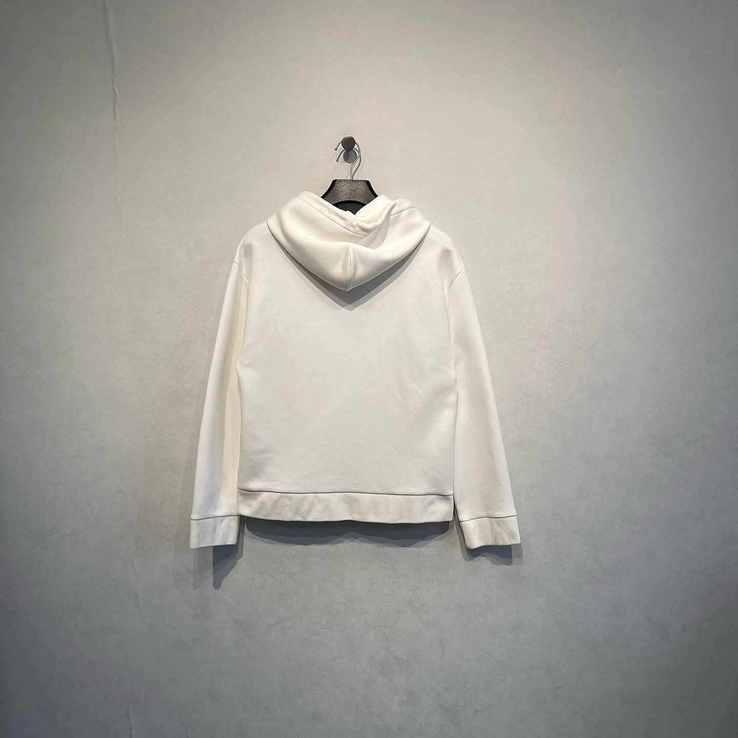 Louis Vuitton Louis Vuitton Logo Embroidered Hoodie Size L Size US L / EU 52-54 / 3 - 2 Thumbnail