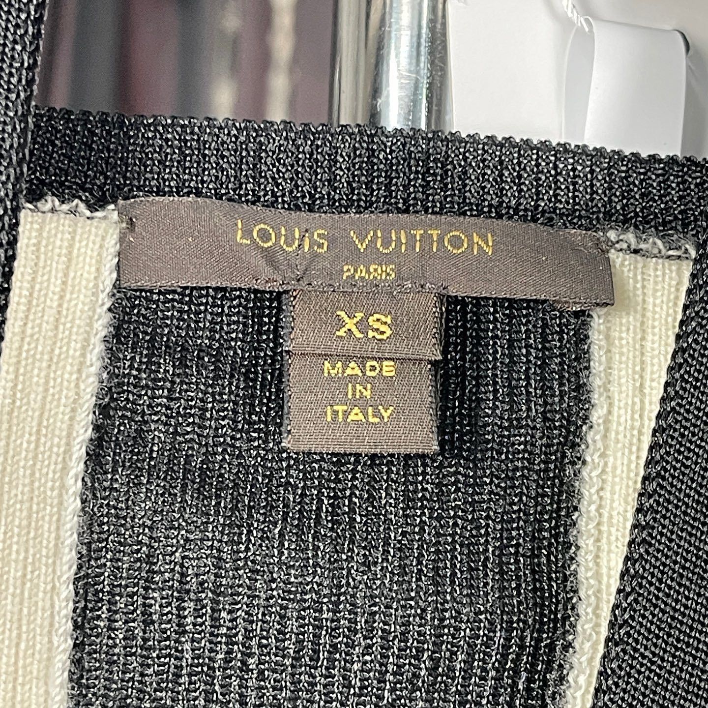 Louis Vuitton Louis Vuitton Striped Knit Sleeveless Sweater Size XS Size XS / US 0-2 / IT 36-38 - 3 Thumbnail