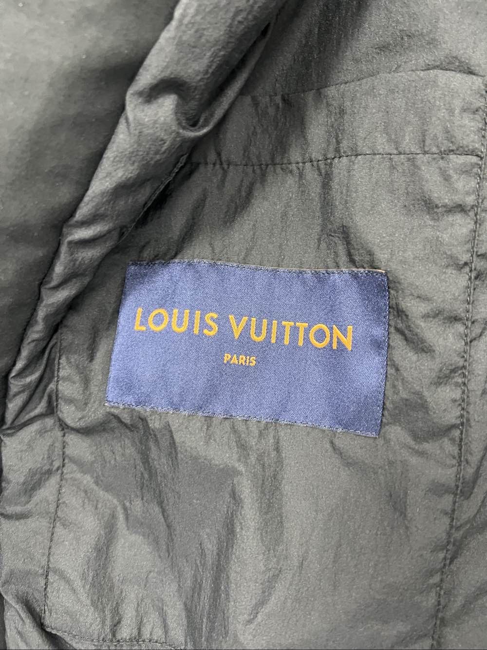 Louis Vuitton Louis Vuitton Gray Bull Leather Bomber Jacket Size L Size US L / EU 52-54 / 3 - 3 Thumbnail