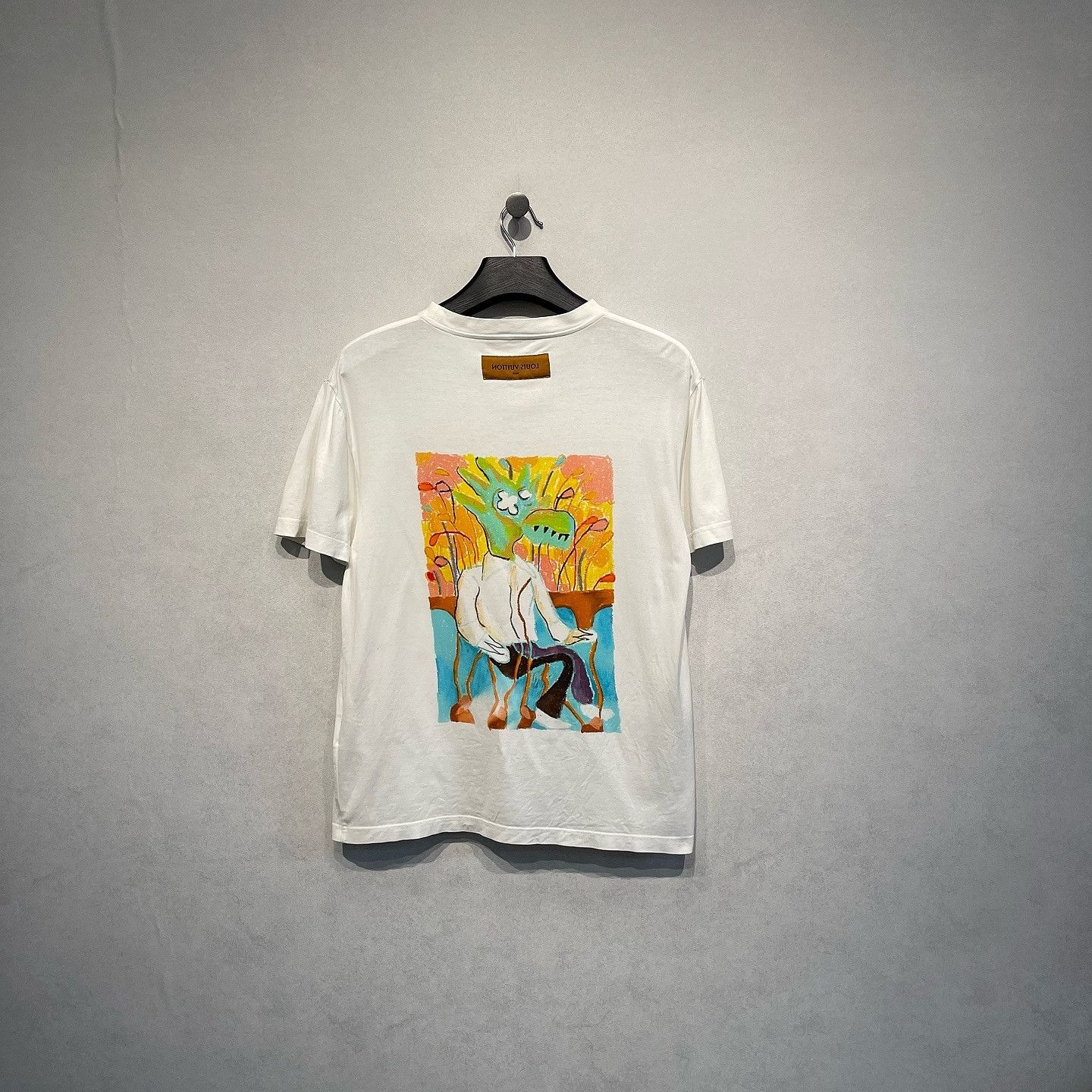 Louis Vuitton Louis Vuitton Graphic Print T-Shirt Size M Size US M / EU 48-50 / 2 - 2 Thumbnail