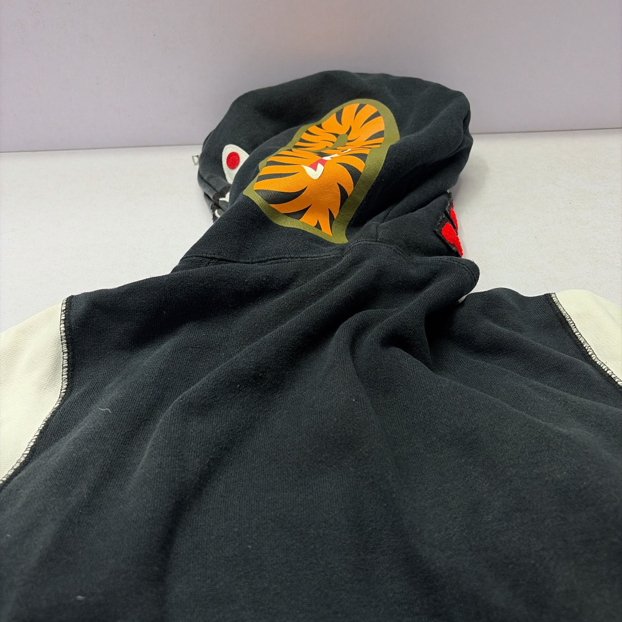 Bape A BATHING APE Shark Tiger Full Zip Hoodie Size S Size US S / EU 44-46 / 1 - 5 Thumbnail