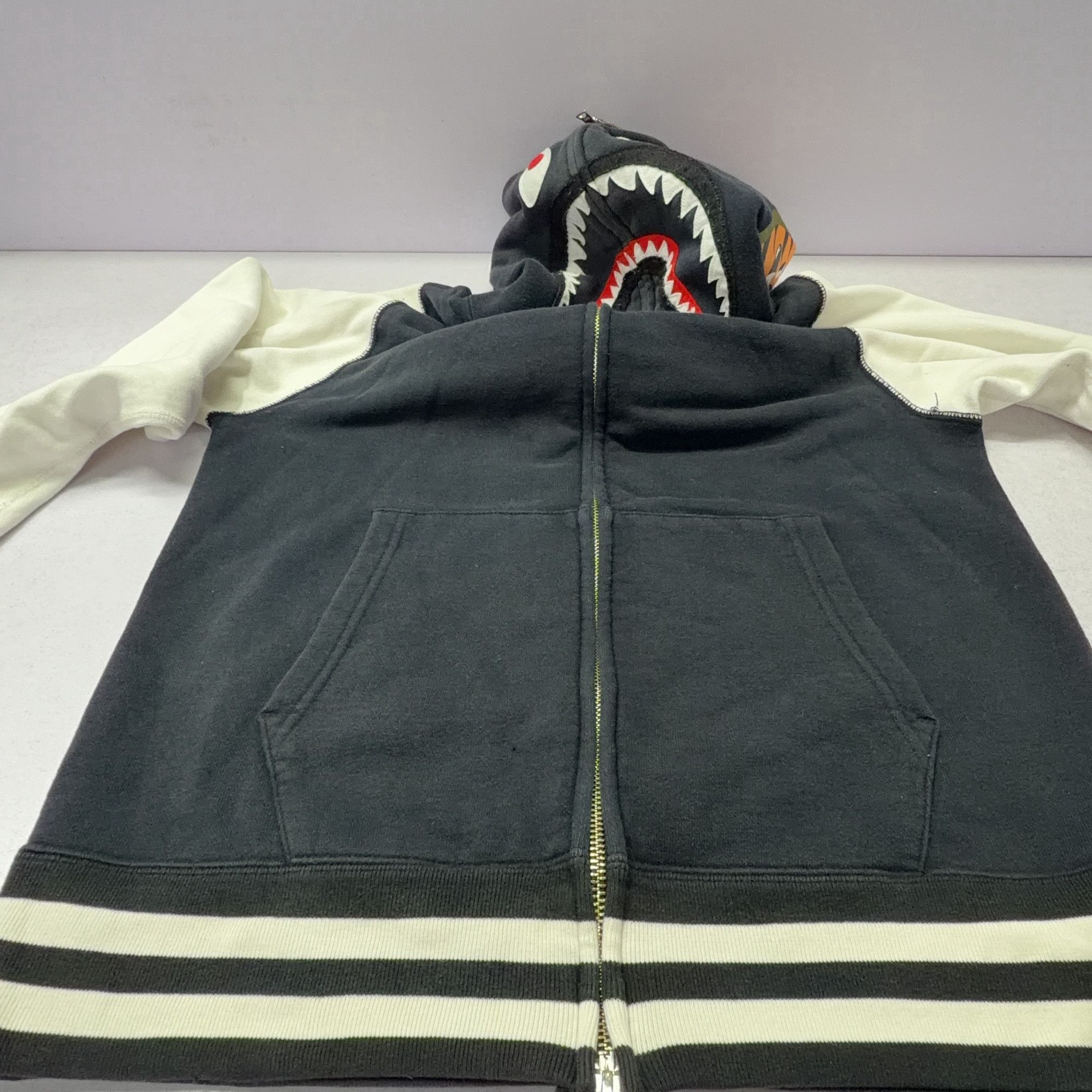 Bape A BATHING APE Shark Tiger Full Zip Hoodie Size S Size US S / EU 44-46 / 1 - 13 Thumbnail